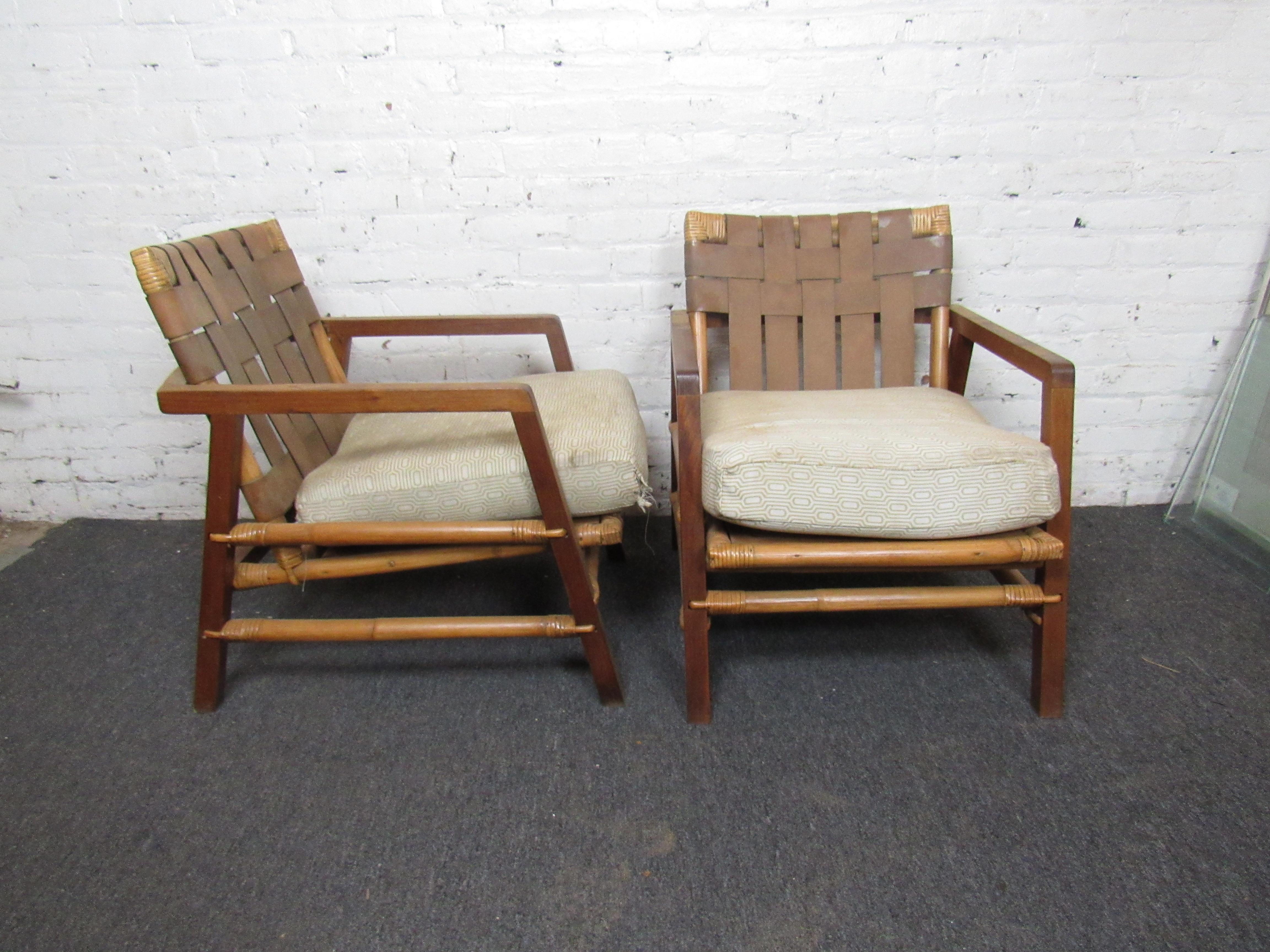 Mid-Century Modern Pair of Bamboo and Teak Lounge Chairs