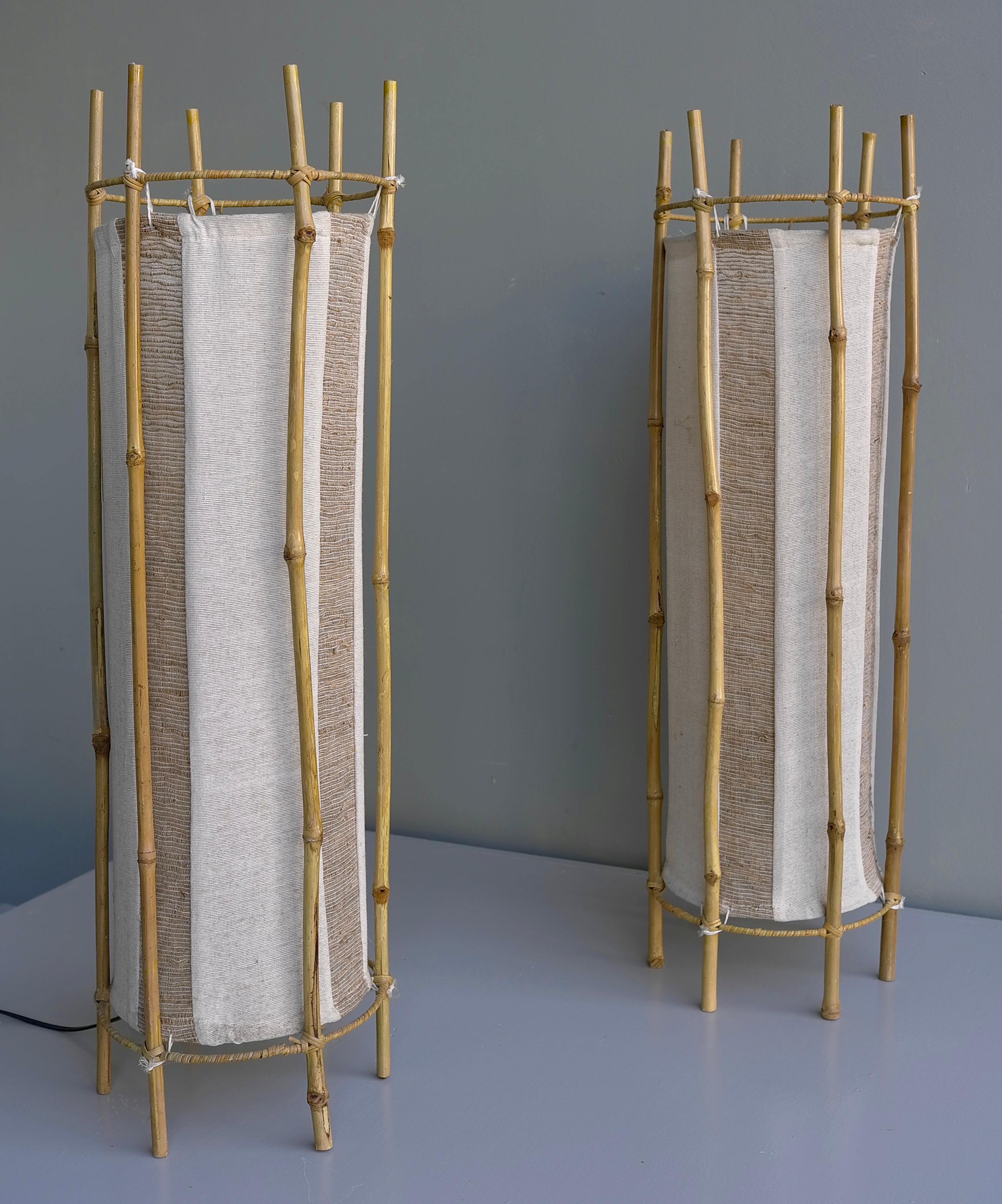 Mid-Century Modern Paire de lampadaires en bambou de Louis Sognot, France, années 1960 en vente