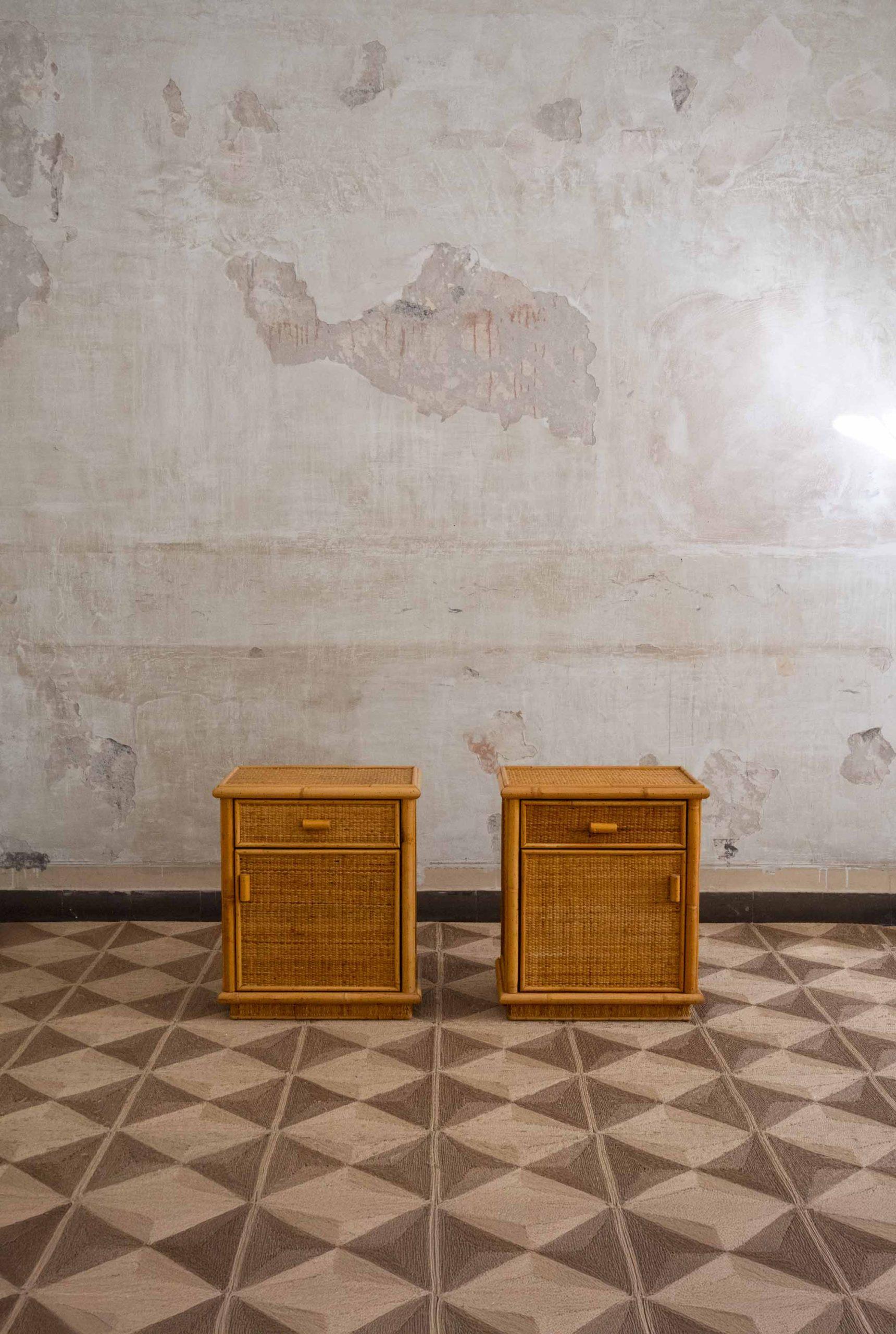 Italiano Pair of Bamboo Nightstands – 1970s in vendita