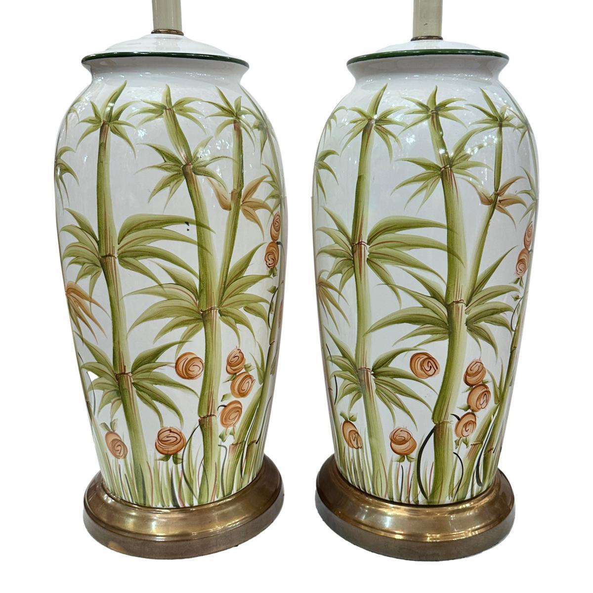Pareja de lámparas de porcelana de bambú en Bueno estado para la venta en New York, NY