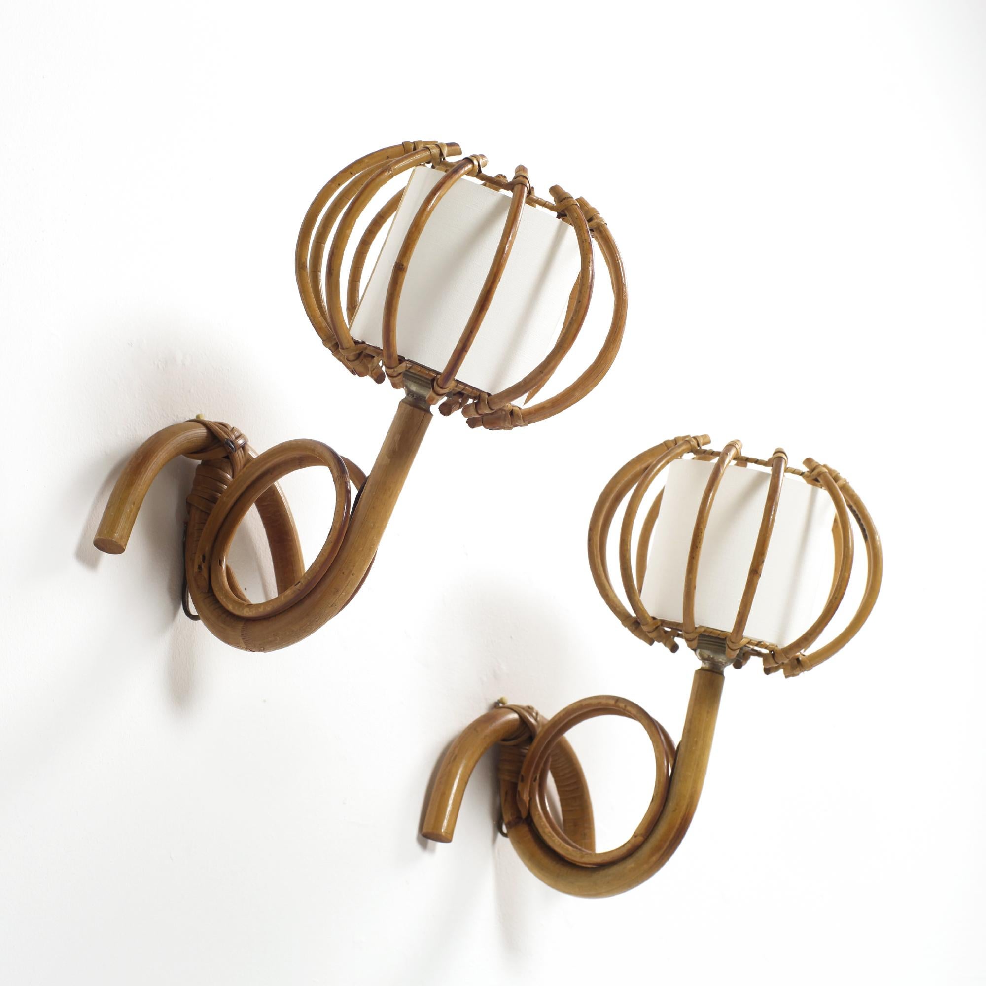 Mid-Century Modern Pair of Bamboo Rattan Louis Sognot Wall Light France 1960 For Sale