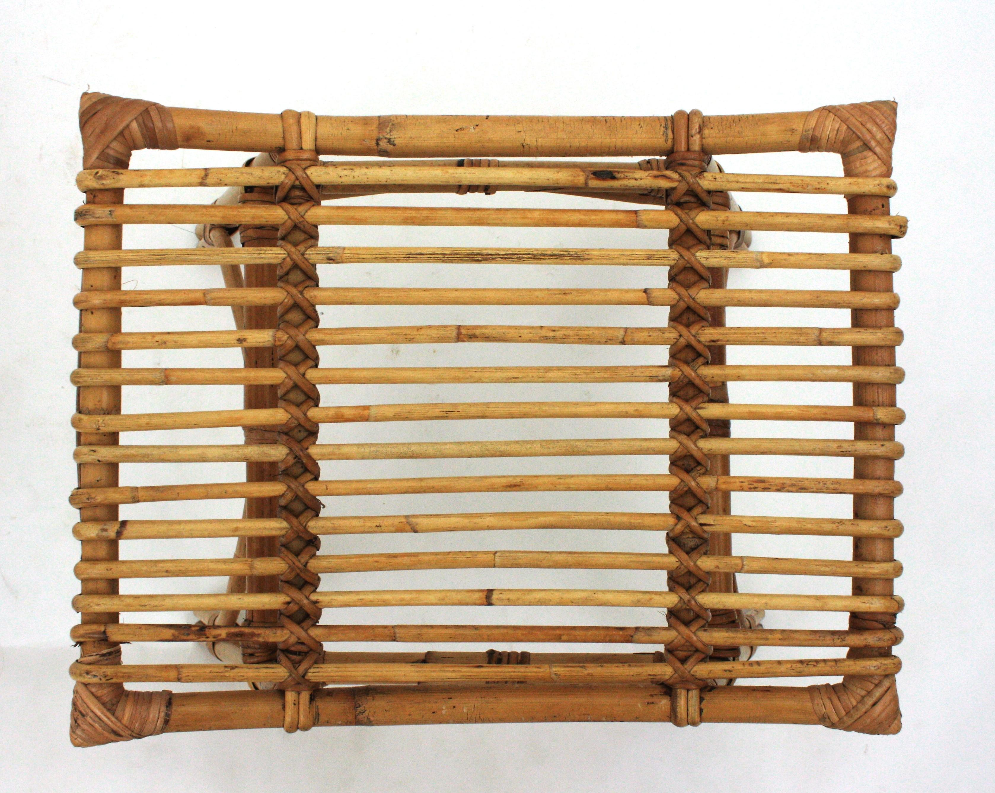 Paire de tabourets ou tables d'appoint en bambou, années 1960 en vente 4
