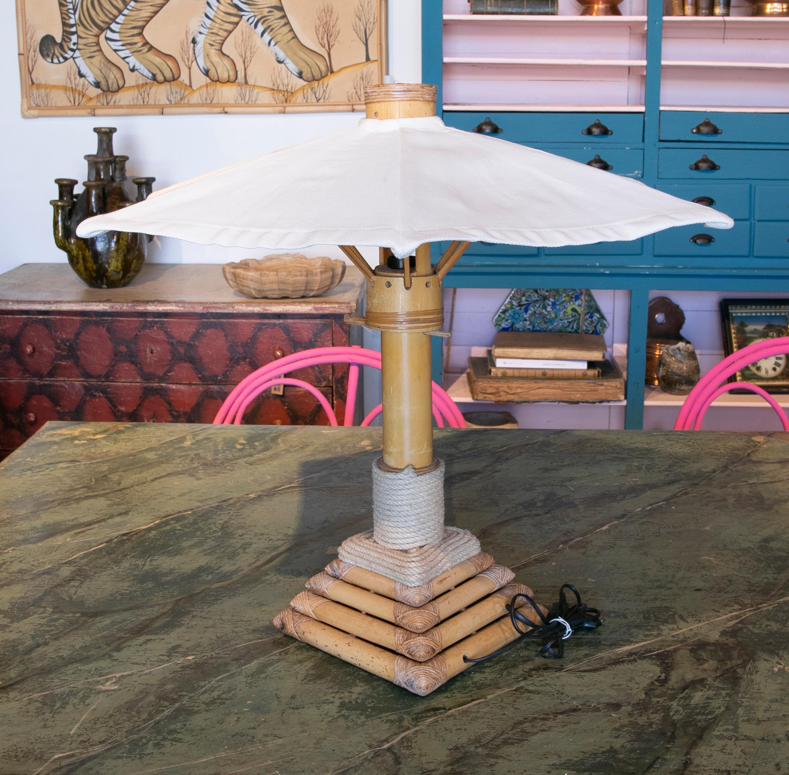 Pair of Bamboo Table Lamps with Garden Parasols Shape from the 1970ies In Good Condition In Marbella, ES