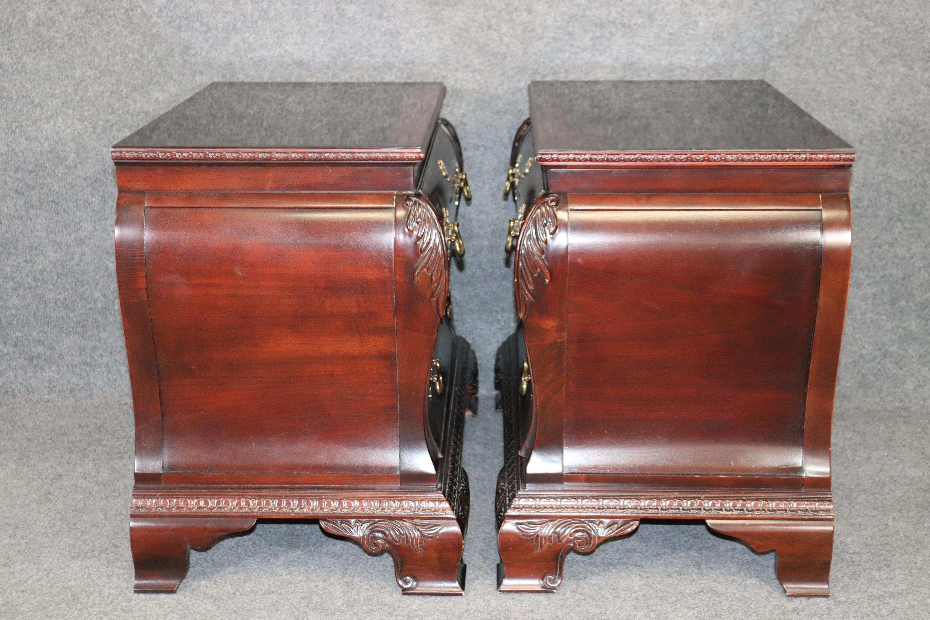 Late 20th Century Pair of Banded Mahogany Chippendale Bombe Rococo Style Century Nightstands