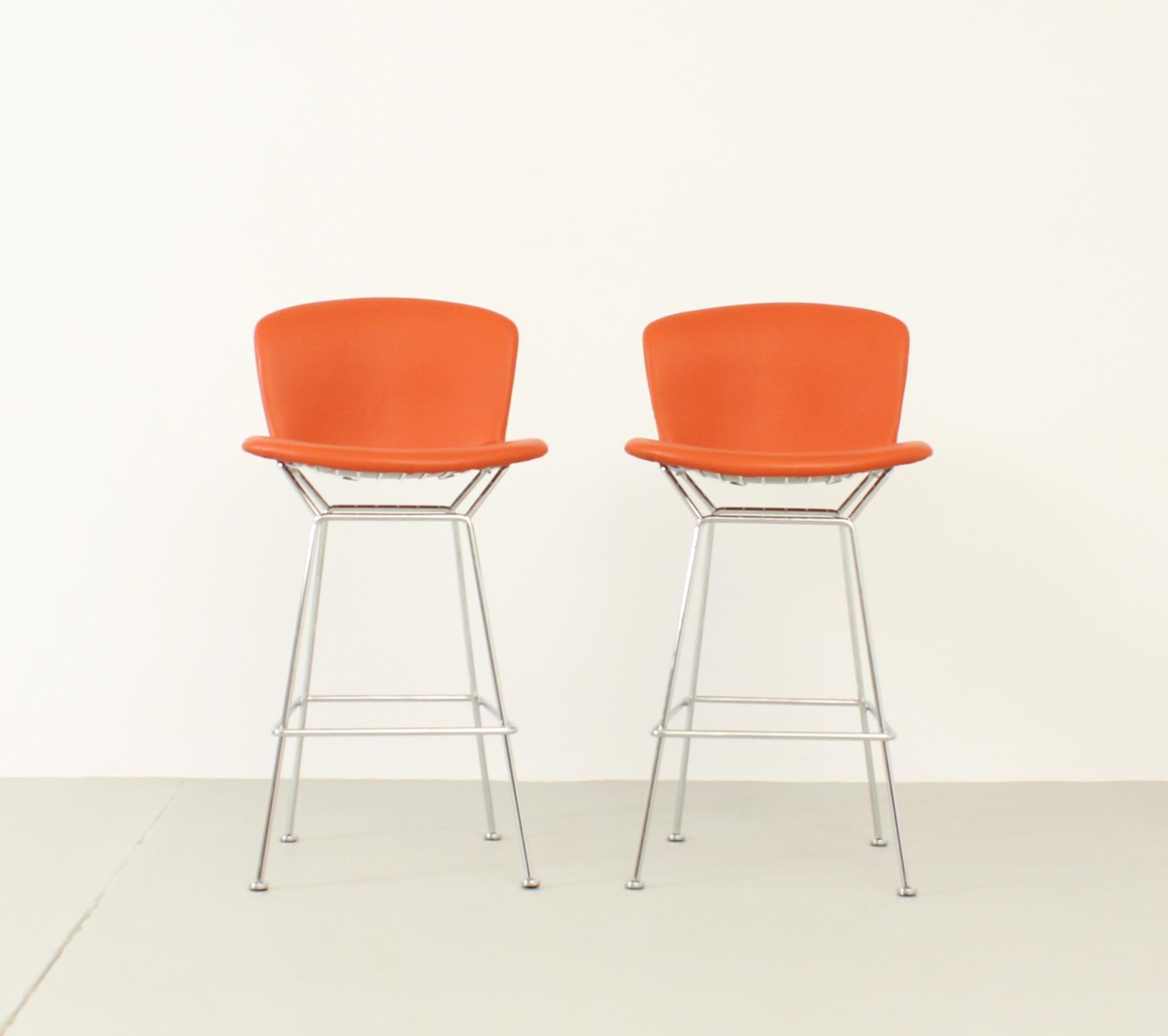 Mid-Century Modern Pair of Bar Stools by Harry Bertoia for Knoll For Sale