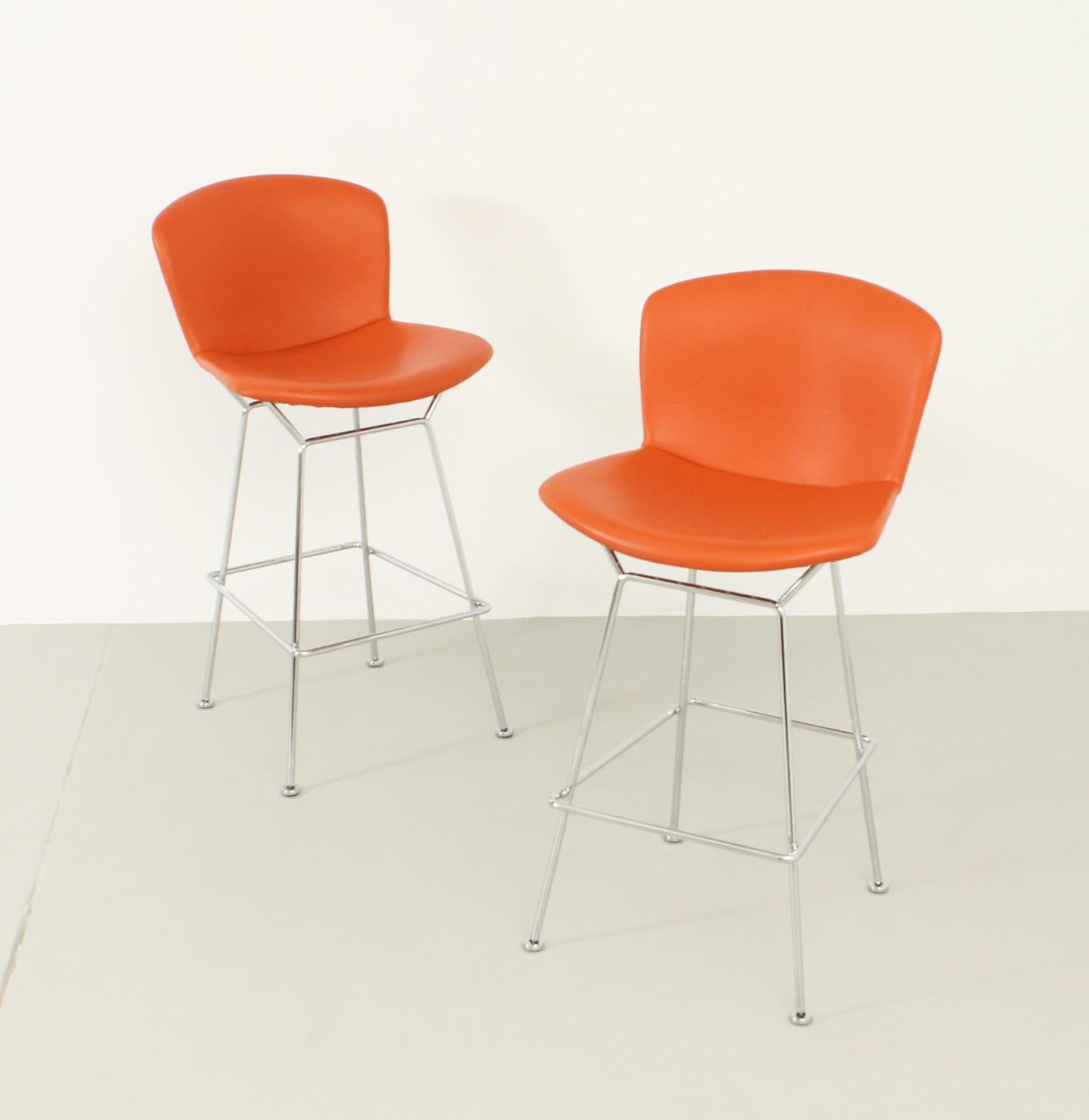 Mid-20th Century Pair of Bar Stools by Harry Bertoia for Knoll For Sale