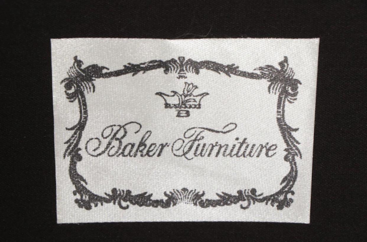 Pareja de sillones Barbara Barry para Baker tapizados y lacados en negro en venta 1