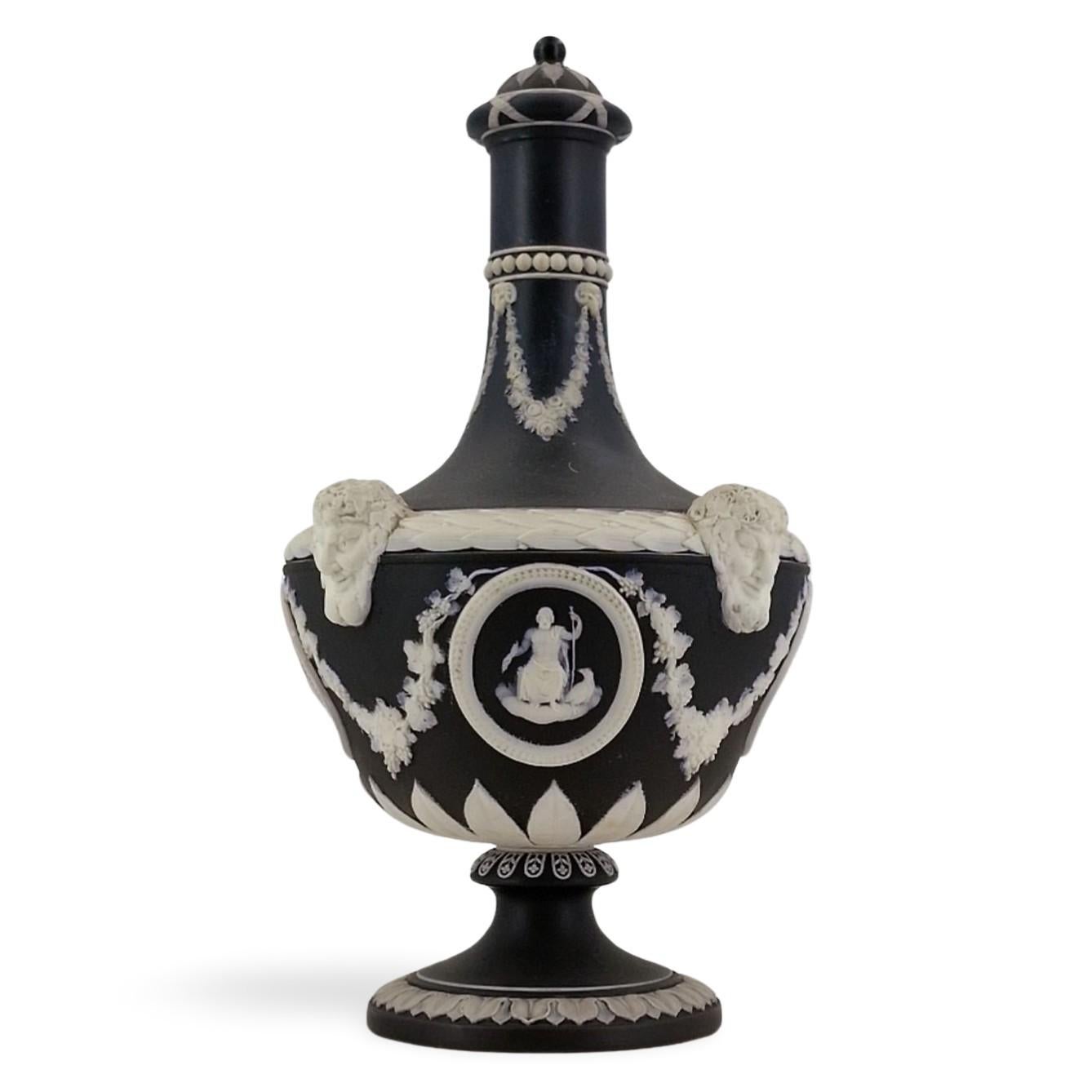 Pair of Barber Bottle Vases in black jasperware, Wedgwood, circa 1880 In Good Condition In Melbourne, Victoria