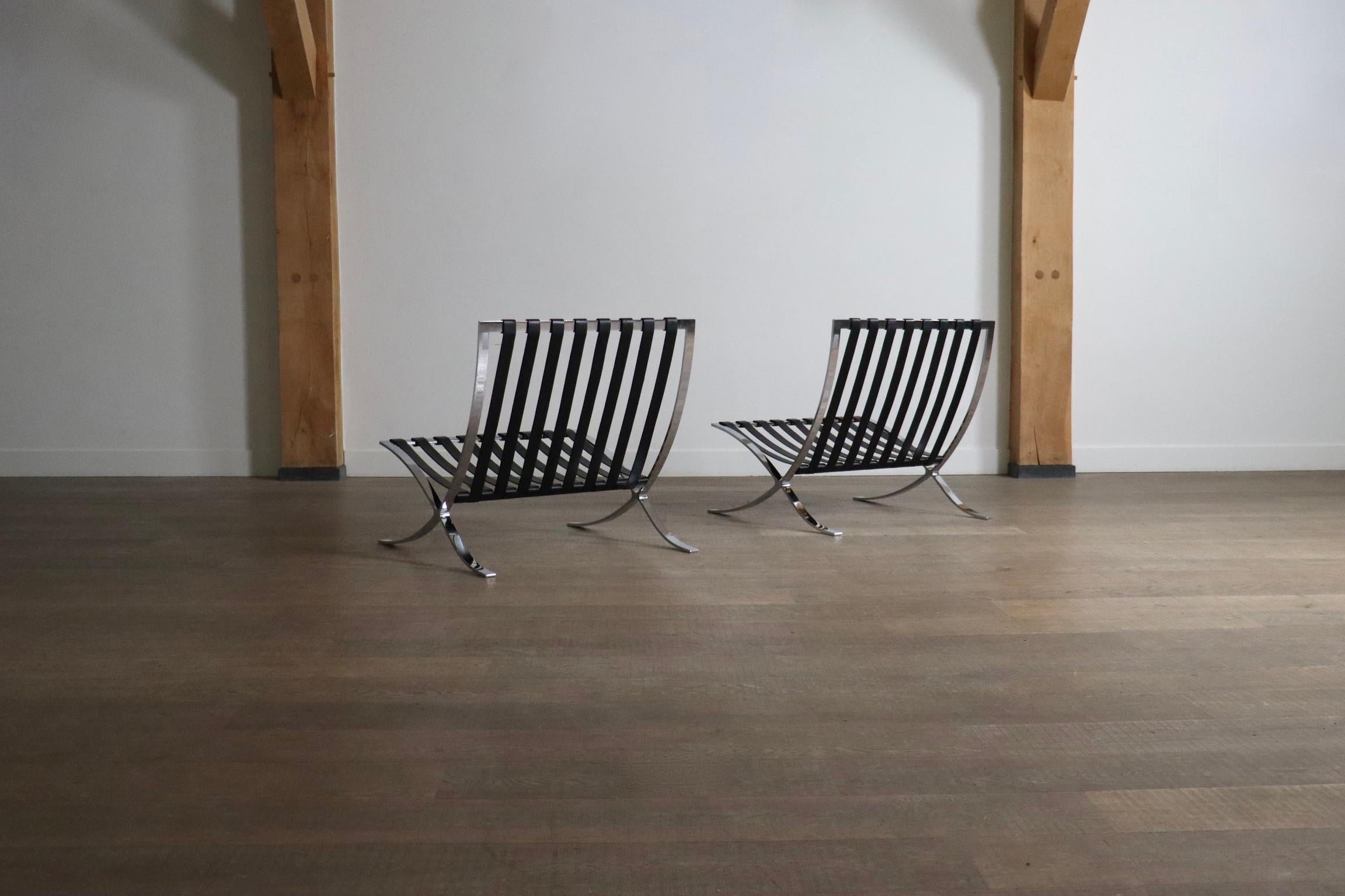 Pareja de sillas Barcelona de Ludwig Mies van der Rohe para Knoll, años 60 en venta 6