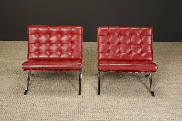 Mid-Century Modern Pair of Barcelona Lounge Chairs by Mies van der Rohe for Knoll Studios, Signed For Sale