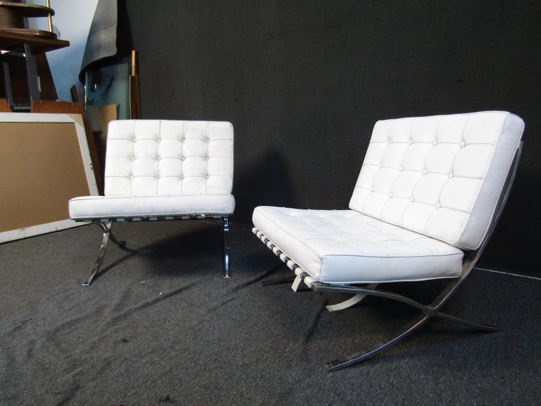 Pair of Barcelona Style Lounge Chairs For Sale at 1stDibs