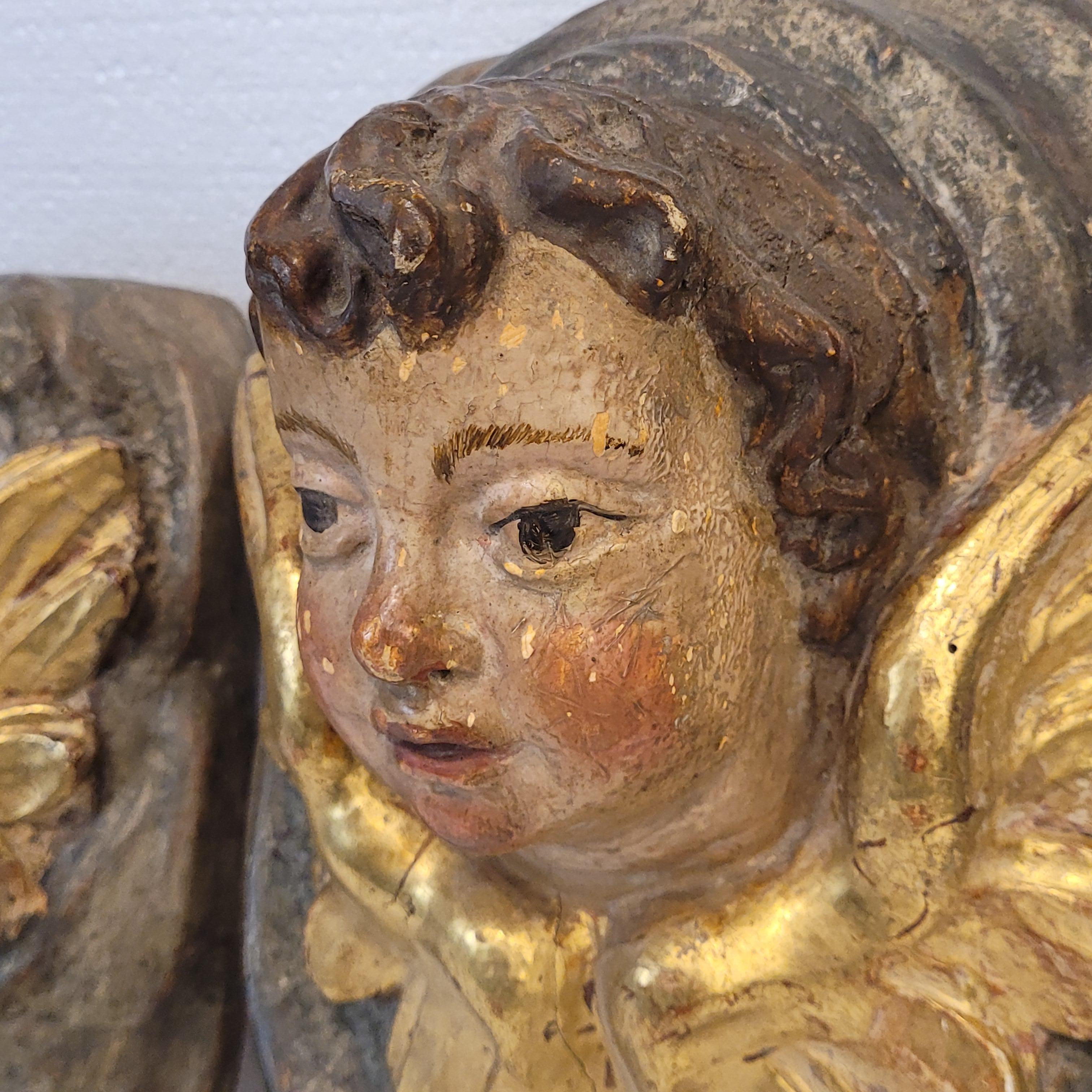 Pair of Baroque high reliefs of Angels, Cherubs, polychrome and gilded wood in vendita 5