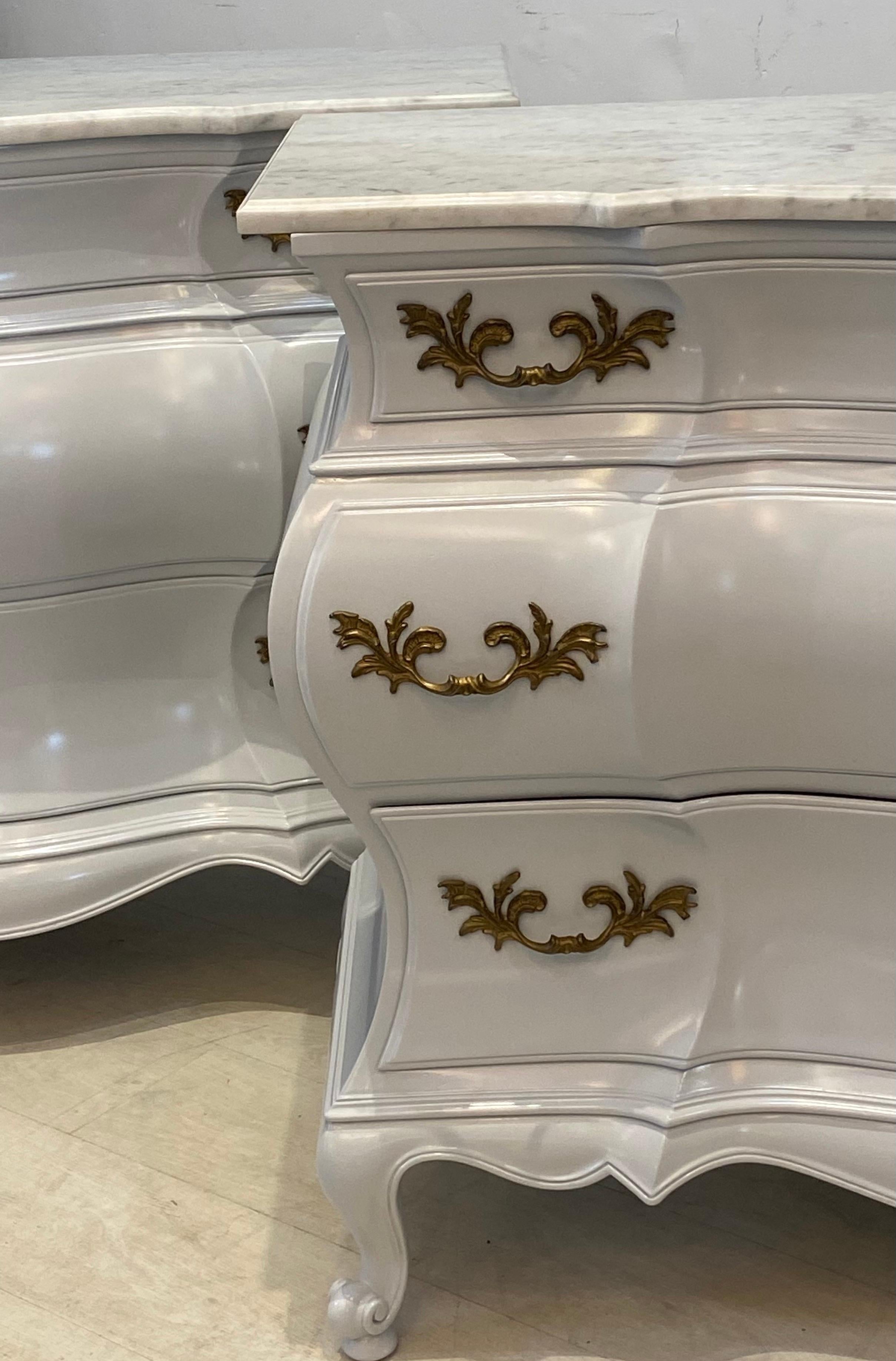 Pair of Baroque Marble Top Three Drawer Commodes For Sale 1