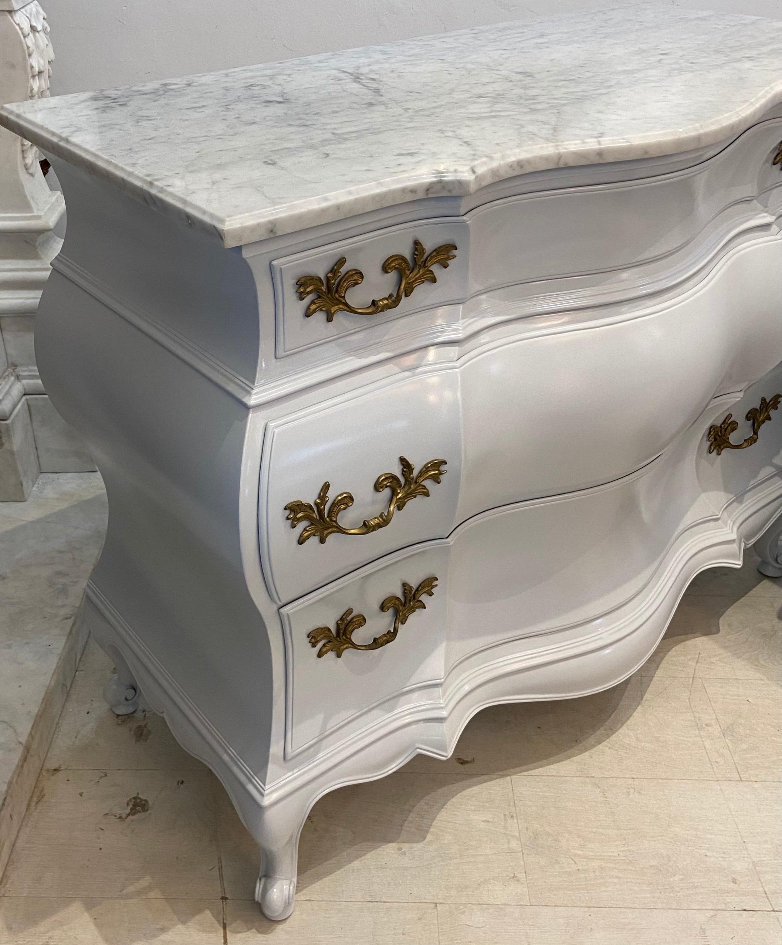 Pair of Baroque Marble Top Three Drawer Commodes For Sale 4