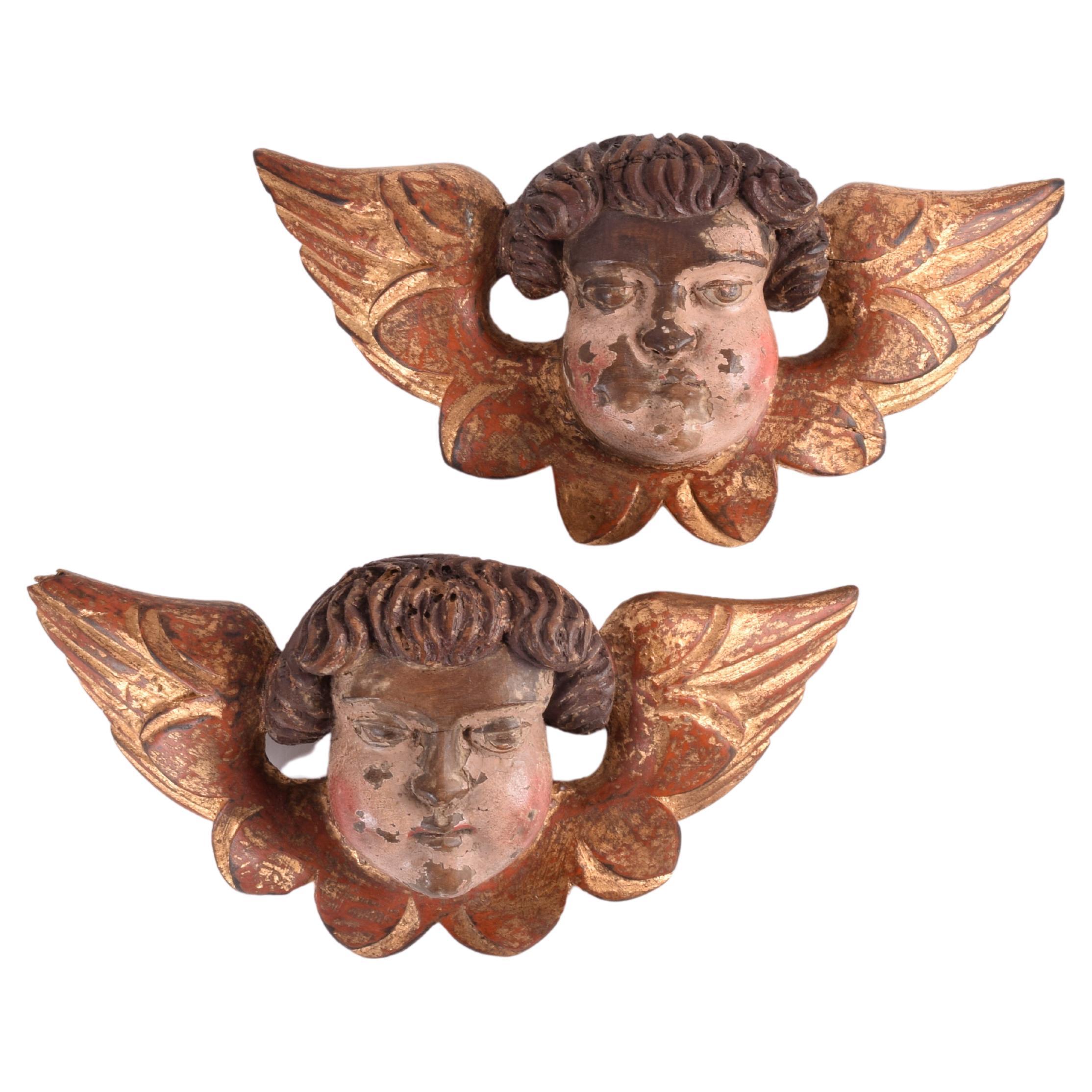 Pareja de Querubines Putti Barrocos, Madera Policromada y Dorada, Pirineos Franceses ca 1700
