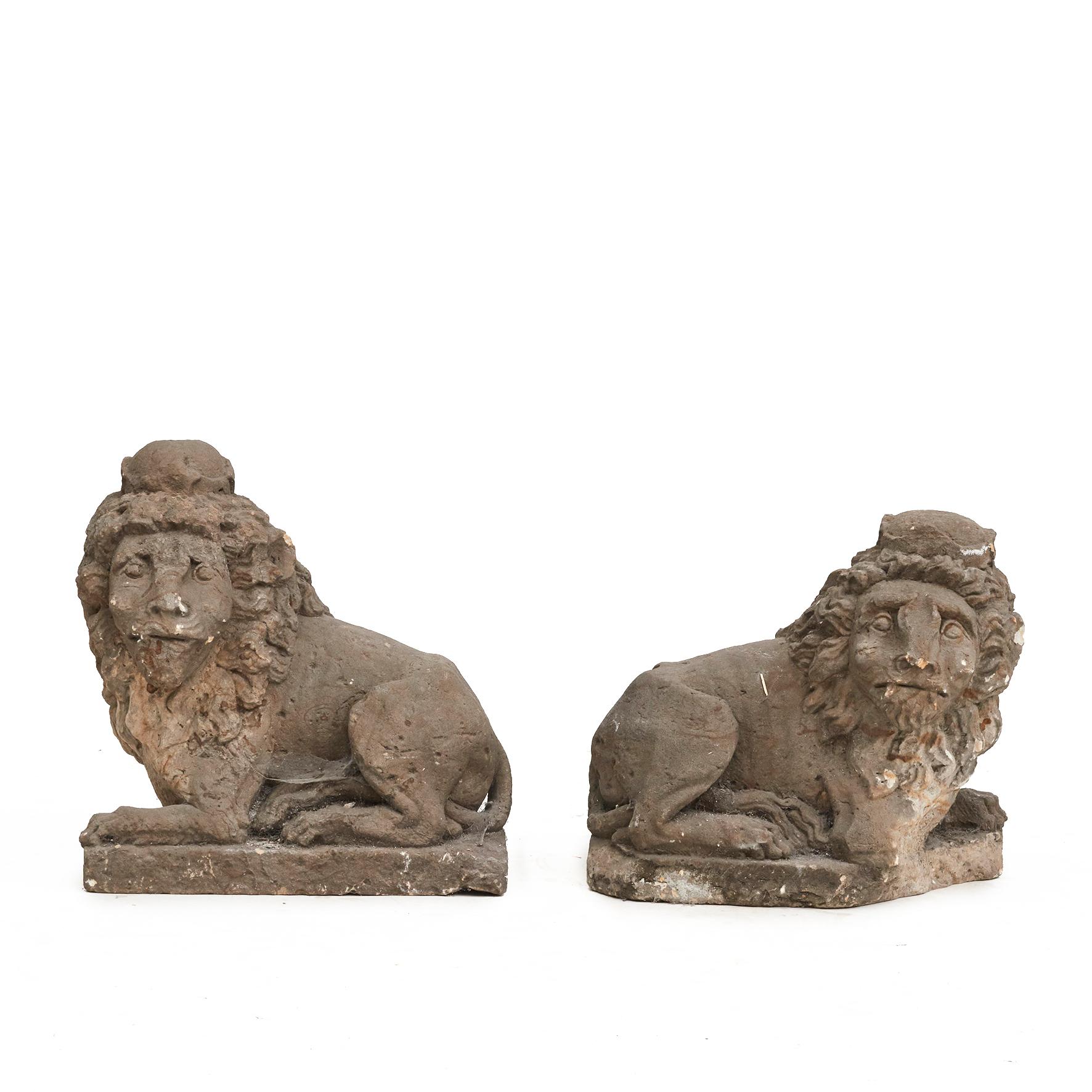 Pair of Baroque Sandstone Lions For Sale 3