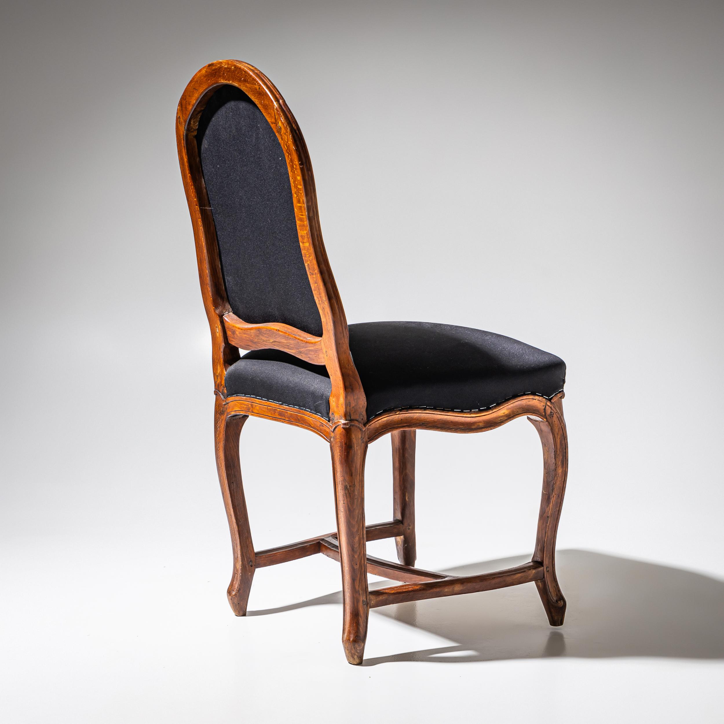 Pair of Baroque Side Chairs, Mid-18th Century For Sale 1