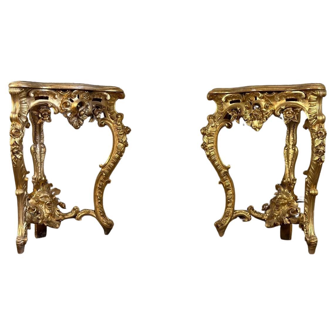 Pareja De Consolas De Madera Tallada Dorada De Estilo Barroco, Italia Circa 1880