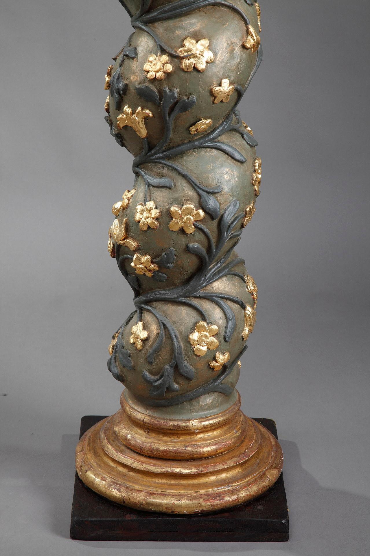Pair of Baroque Twisted Columns, 17th Century For Sale 7
