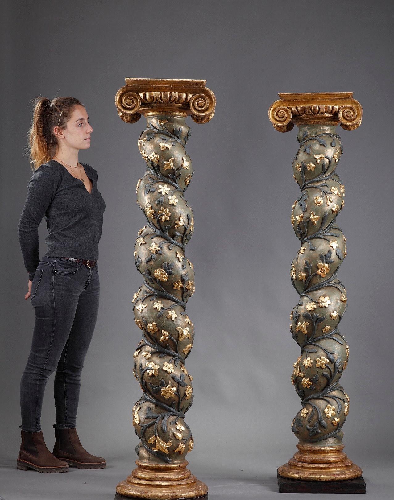 Pair of Baroque Twisted Columns, 17th Century For Sale 10
