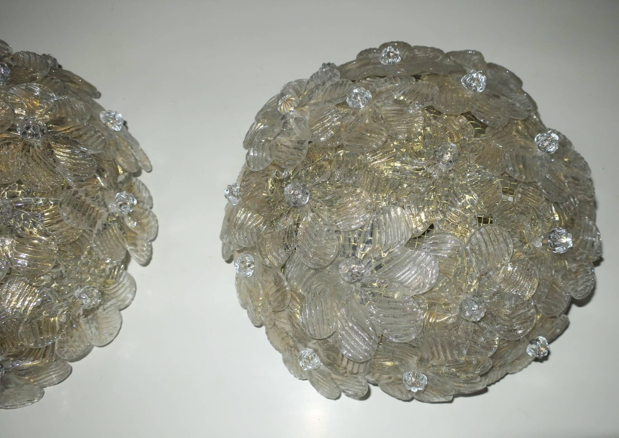 Pair of Barovier and Toso Gold-Speckled Sconces Flush Mount Lights In Good Condition In Berlin, DE