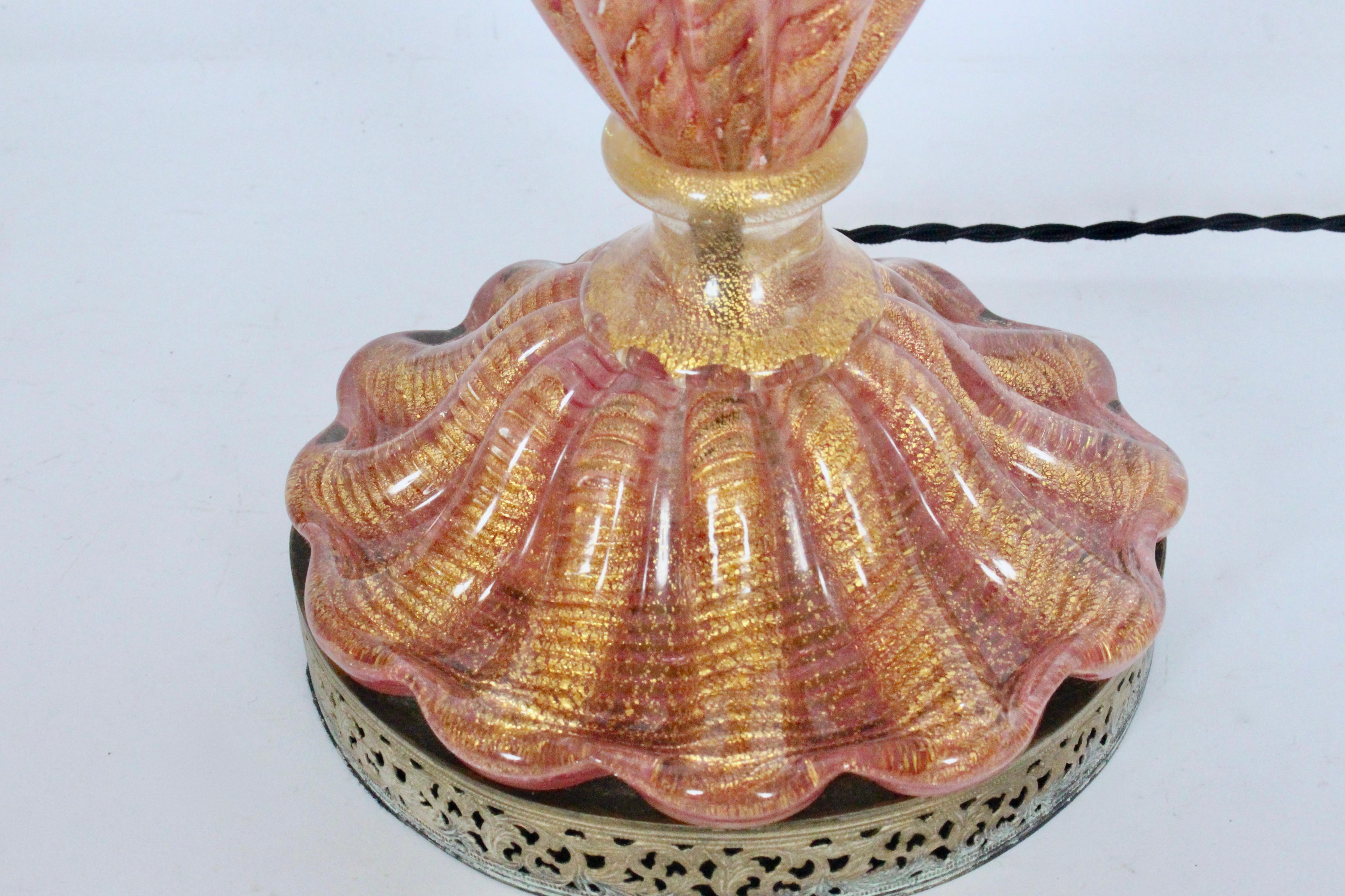 Pair of Barovier e Toso Iridescent Rose Gold Murano Glass Table Lamps, 1950s 7