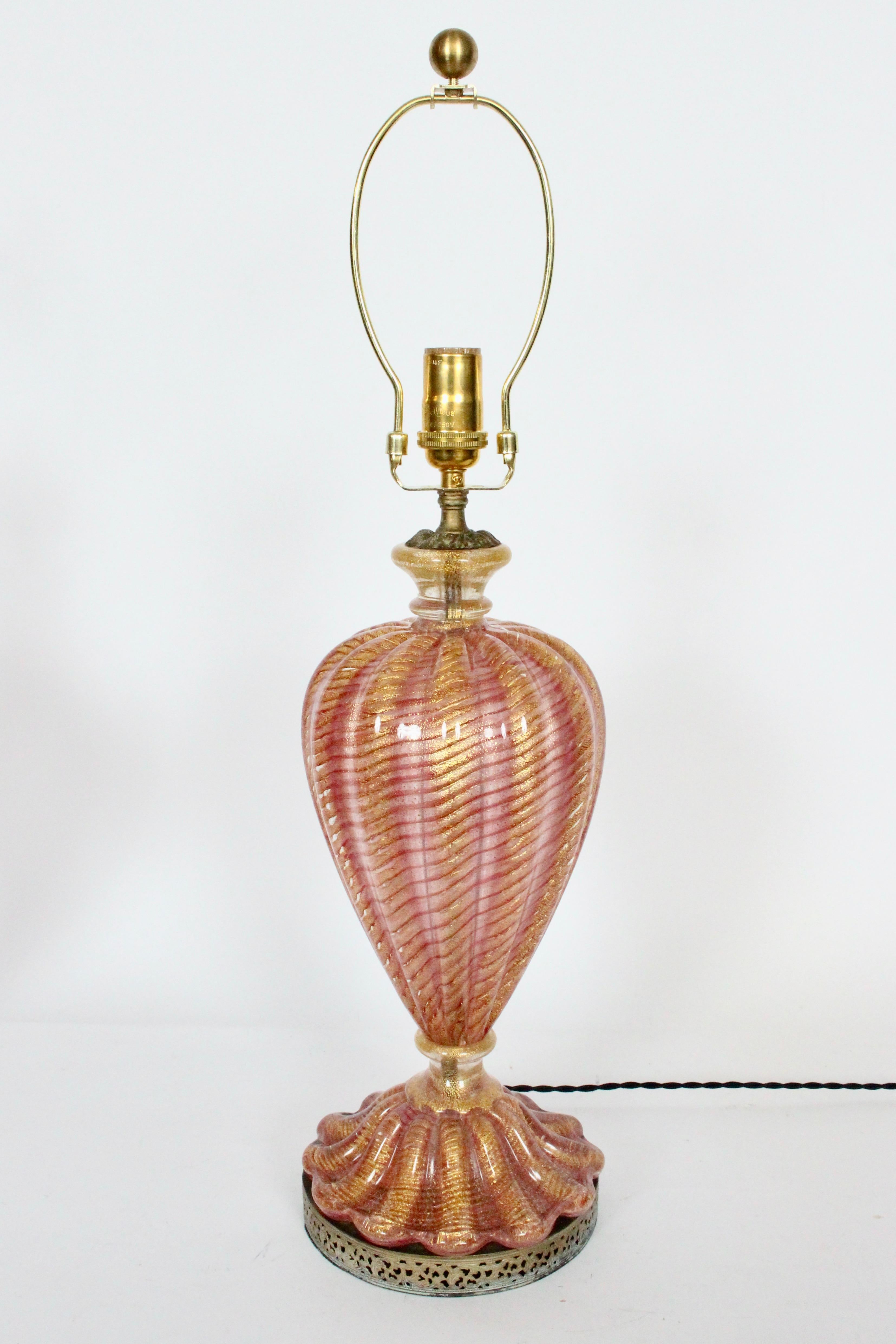 Mid-20th Century Pair of Barovier e Toso Iridescent Rose Gold Murano Glass Table Lamps, 1950s