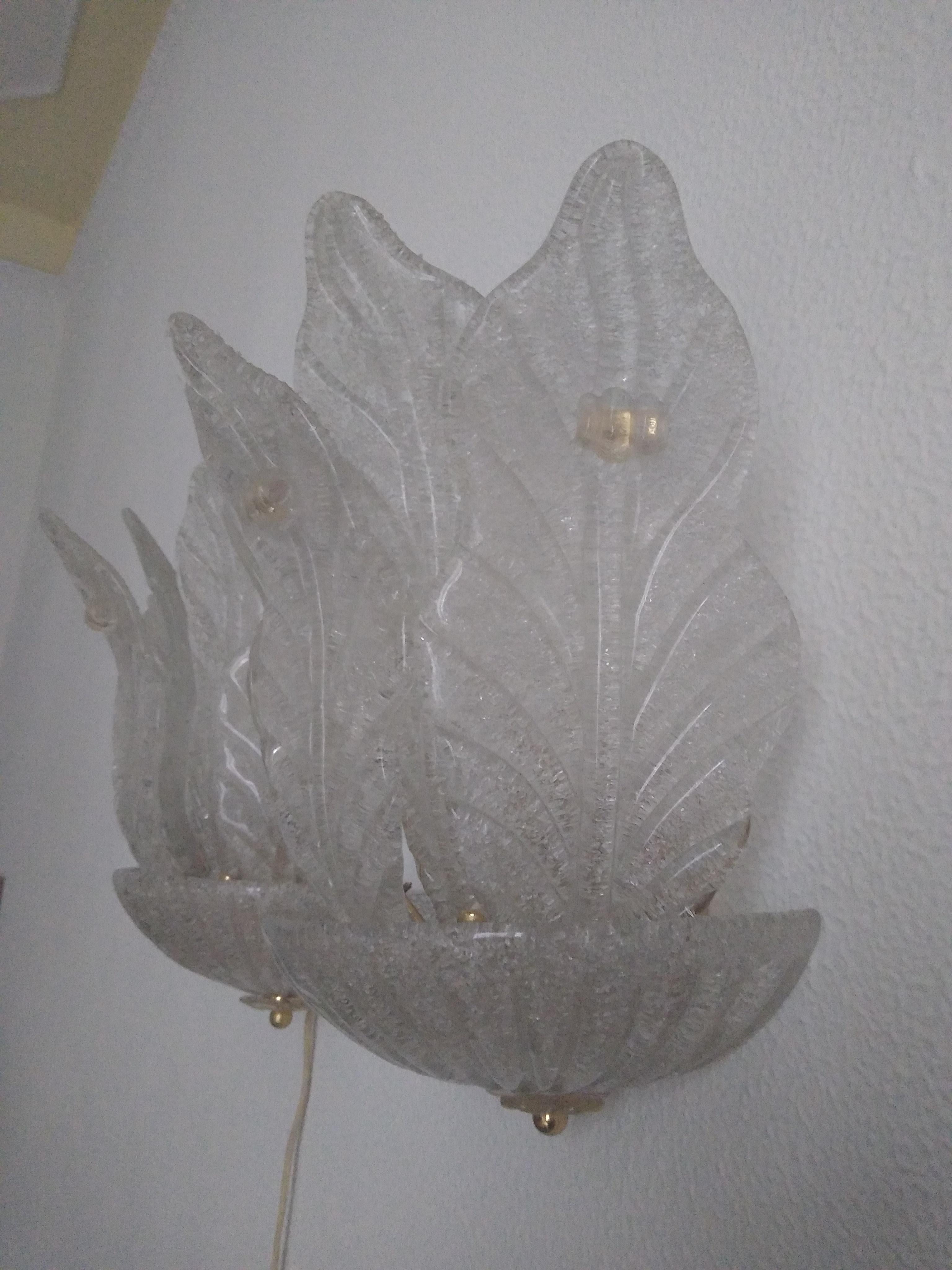 An Elegant Large Pair of Barovier 1960s Murano Glass Leaf Sconces with 