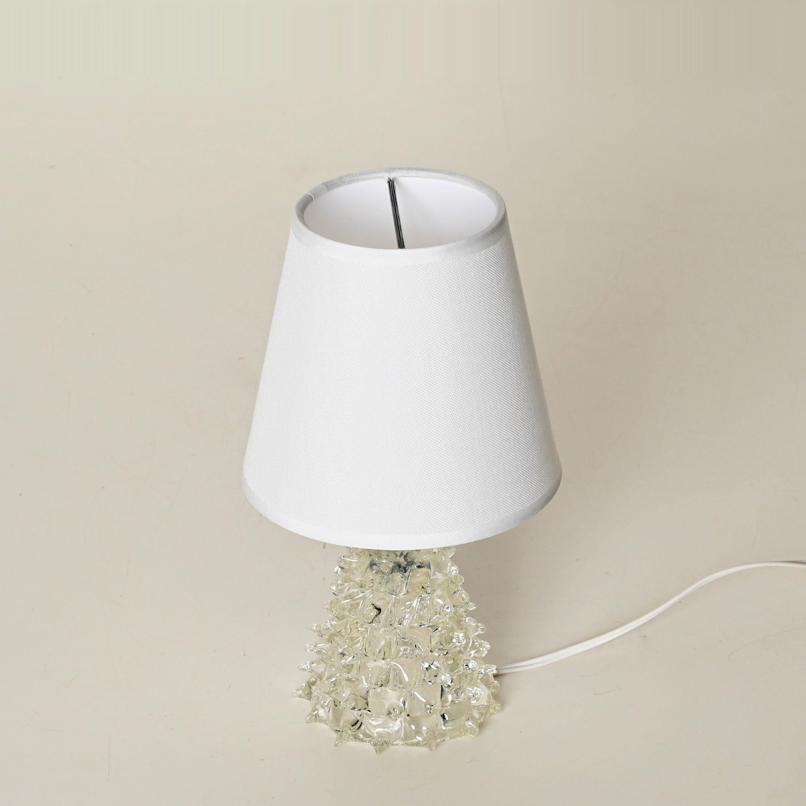 Pareja de lámparas de mesa Barovier de cristal rostrato de Murano y latón, Italia Años 1940 en venta 4