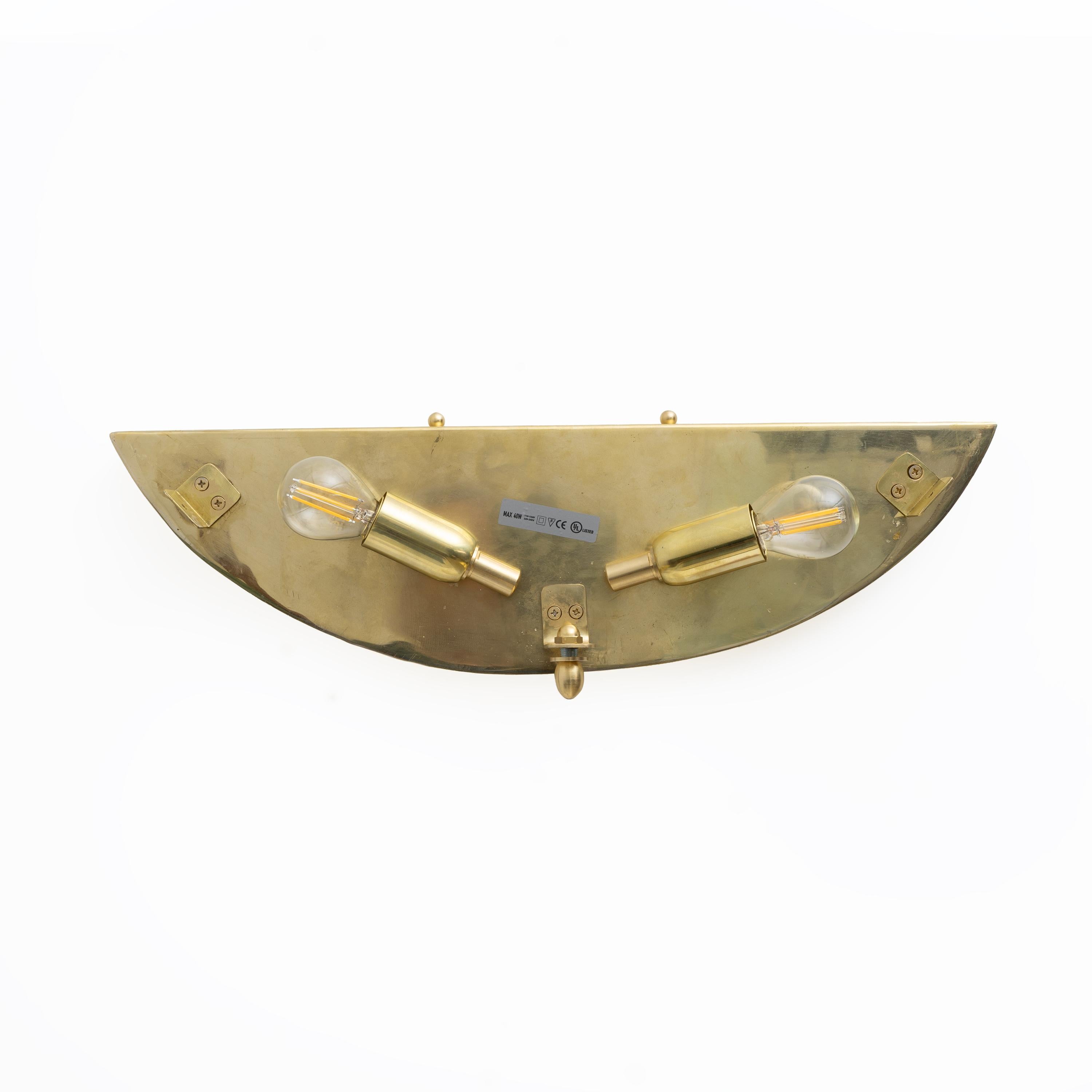 Pair of Barovier Style Mid Century Modern Murano Glass Shell Sconces For Sale 2