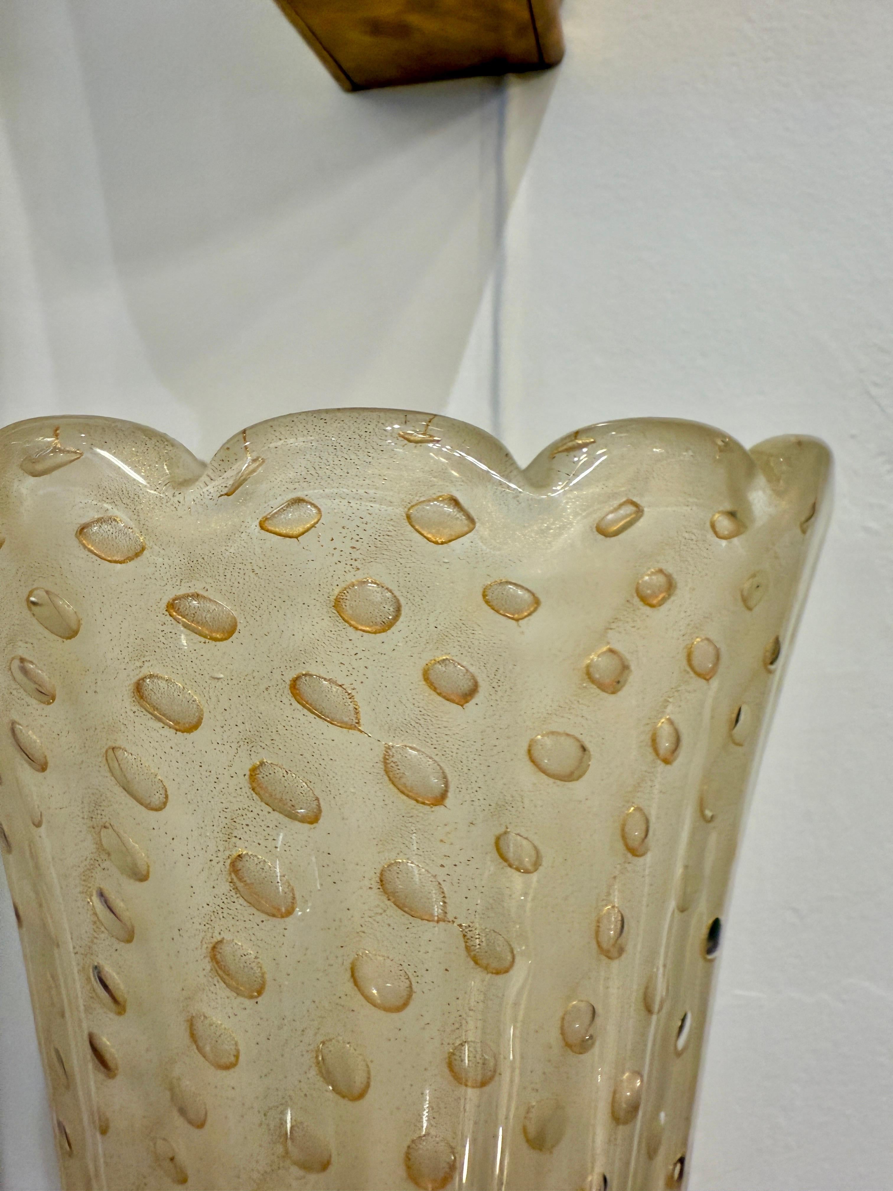 Paar Barovier Stil Murano Pulegoso Gold Glas & Messing Wandleuchter (20. Jahrhundert)