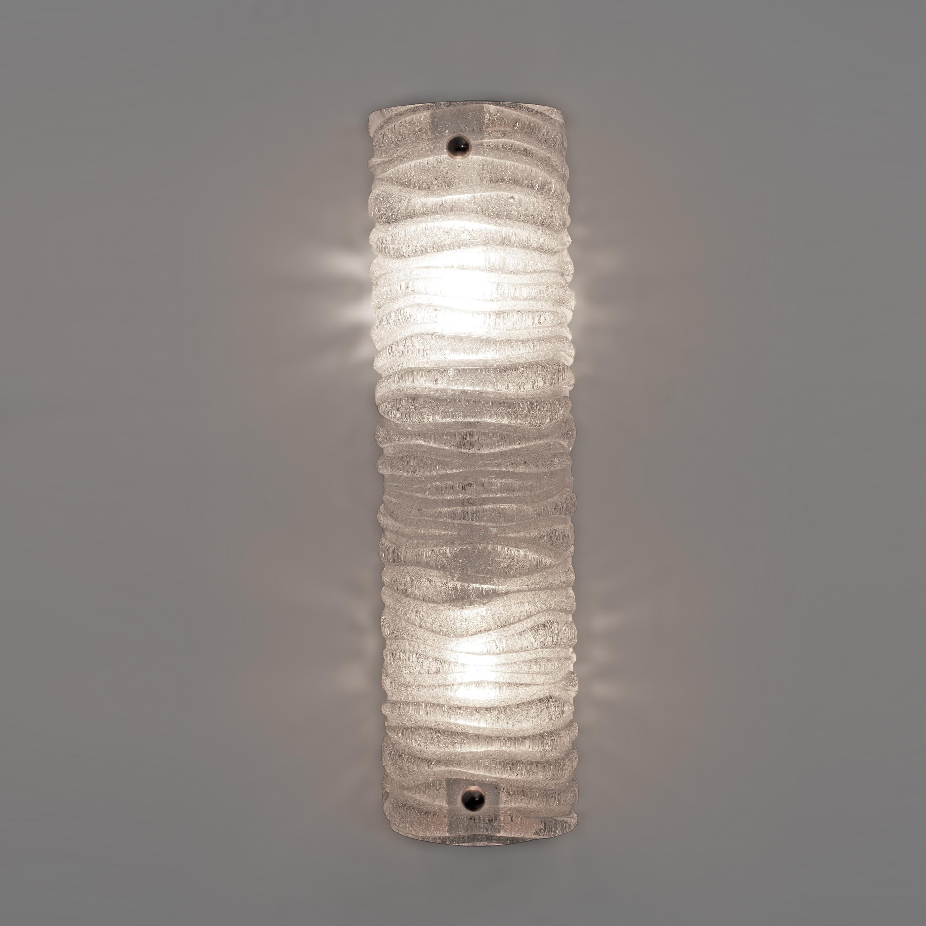 Pareja de candelabros Barovier & Toso de latón y cristal de Murano texturado de estilo Art Déco Contemporáneo en venta