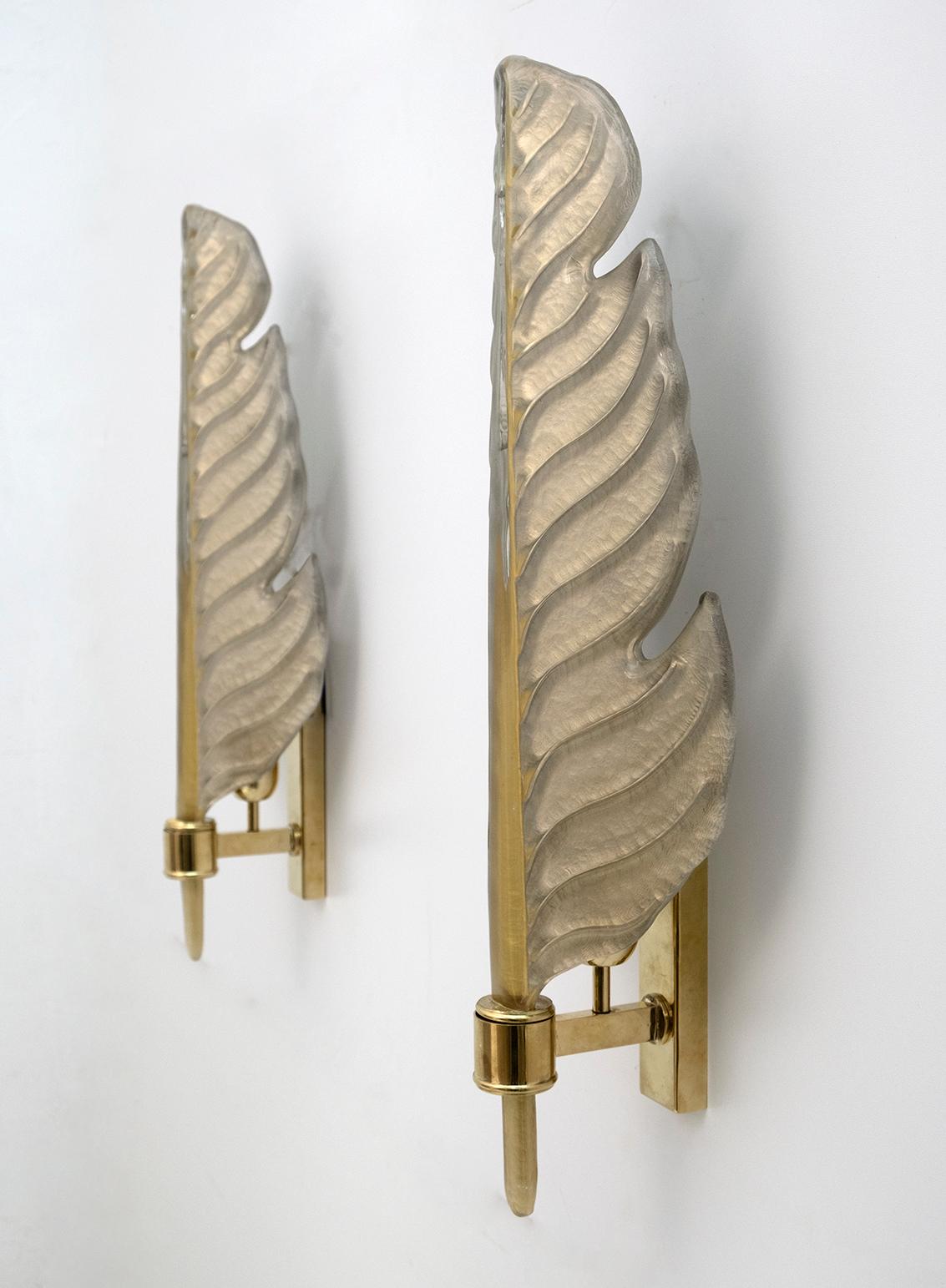 Brass Pair of Barovier & Toso Mid-Century Modern Murano Glass Gold Leaf Sconces For Sale