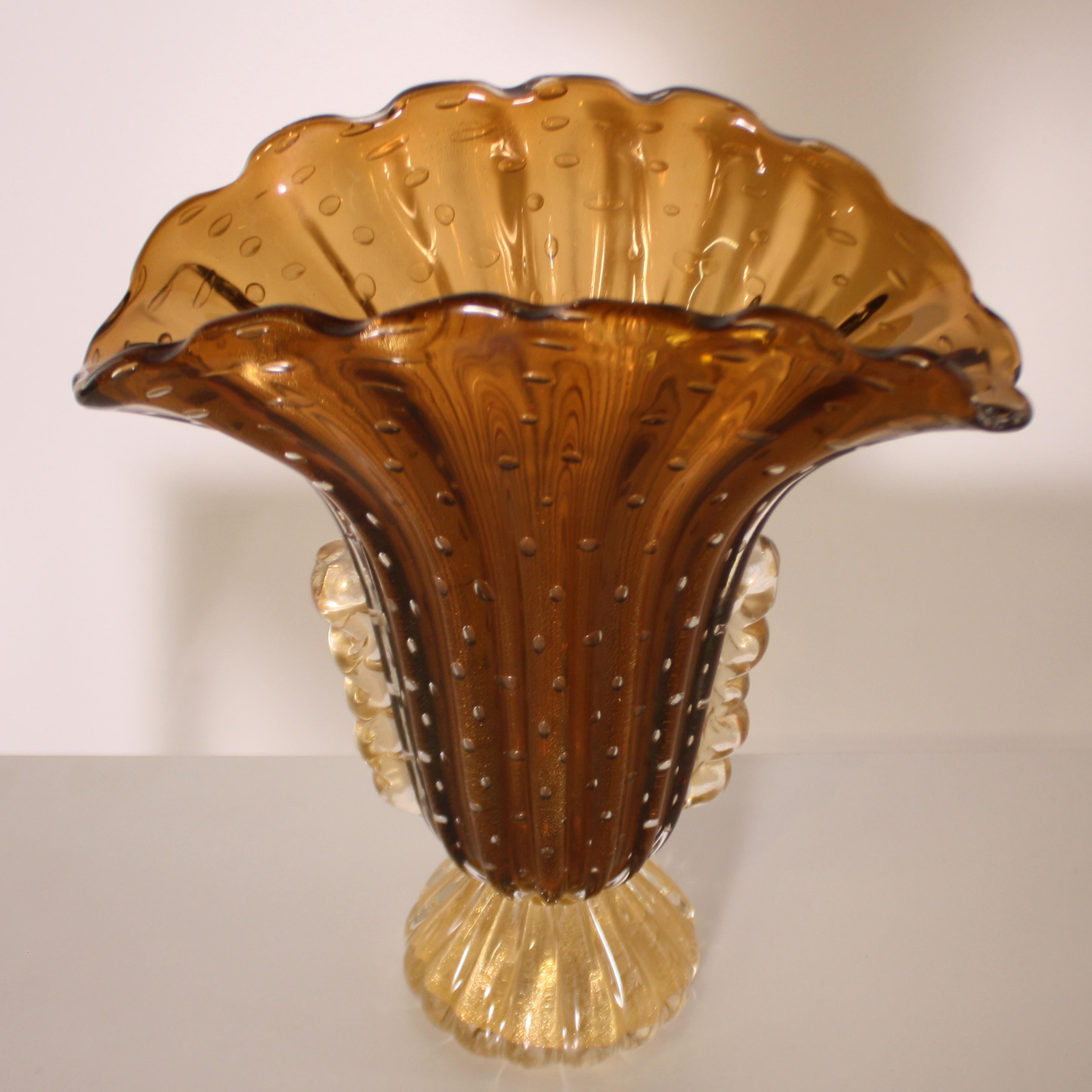 Mid-20th Century Pair of Barovier & Toso Murano Glass Vases, circa 1950
