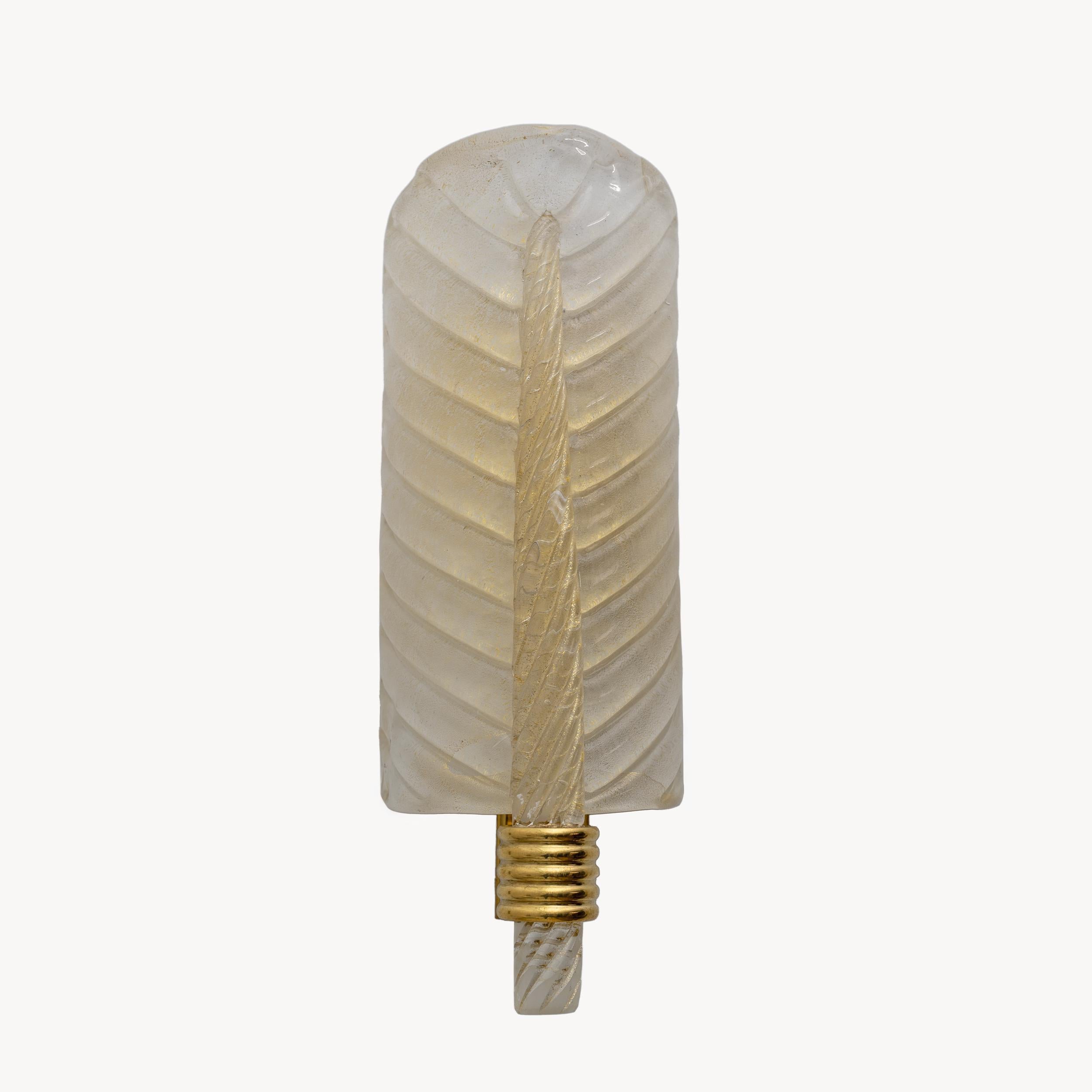 Pair of Barovier & Toso Style Mid-Century Modern Murano Glass Gold Leaf Sconces For Sale 1