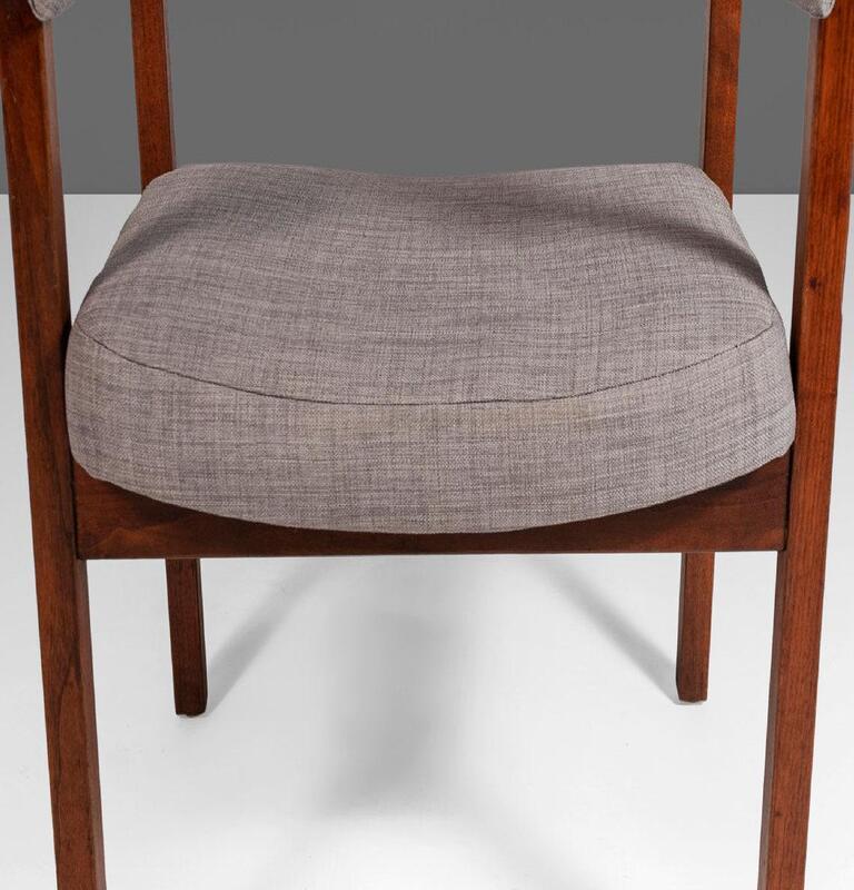Mid-20th Century Pair of Chairs by Arthur Umanoff for Madison in Original Knit Fabric, c. 1960s For Sale