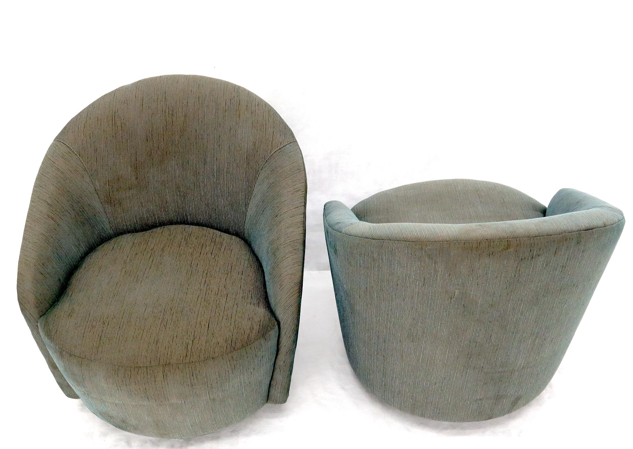 Pair of Barrel Back Tub Swivel Lounge Slipper Chairs Milo Baughman Style For Sale 2