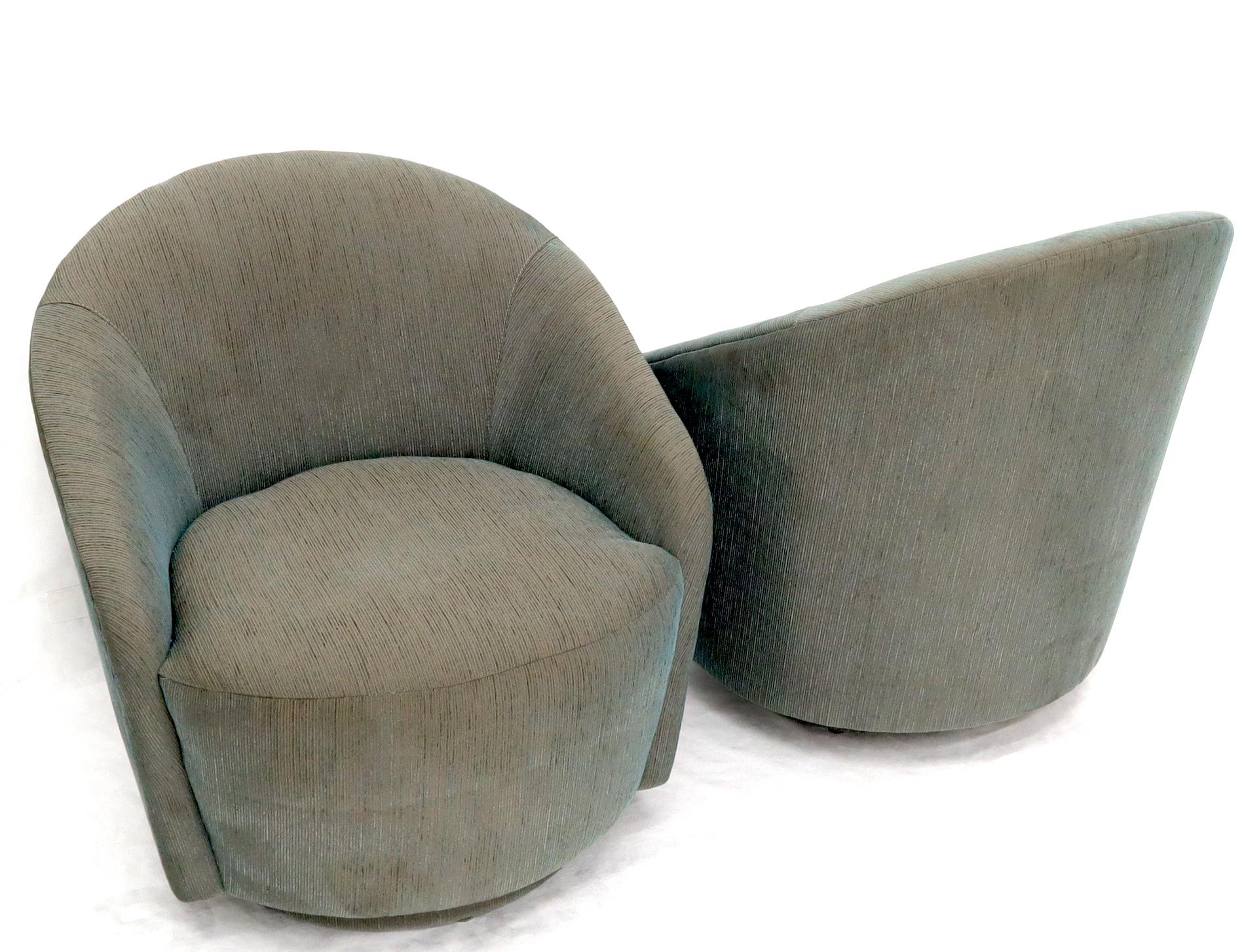 Pair of Barrel Back Tub Swivel Lounge Slipper Chairs Milo Baughman Style For Sale 3