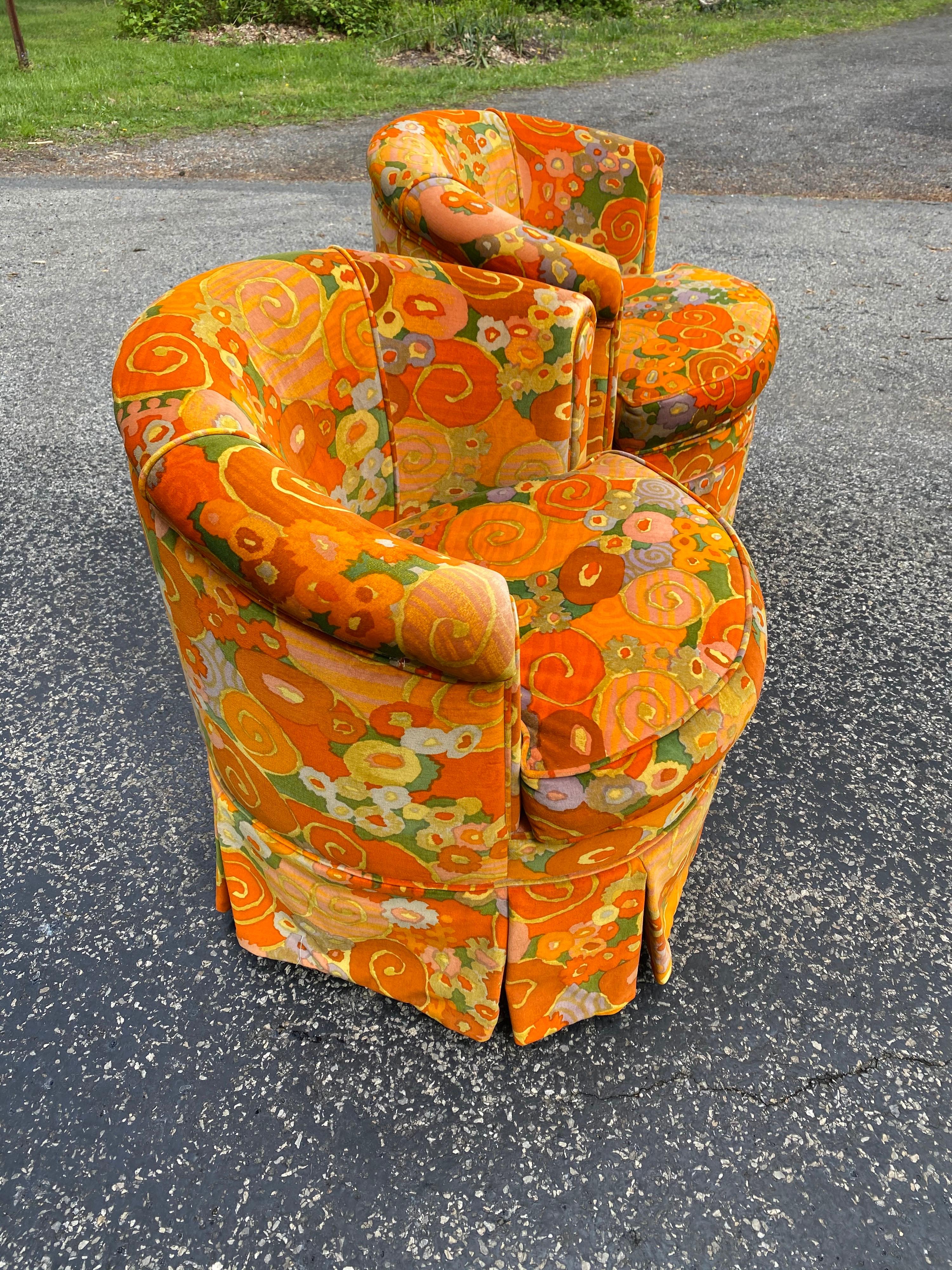 Pair of Barrel Chairs in Jack Lenor Larsen Fabric In Good Condition In Philadelphia, PA