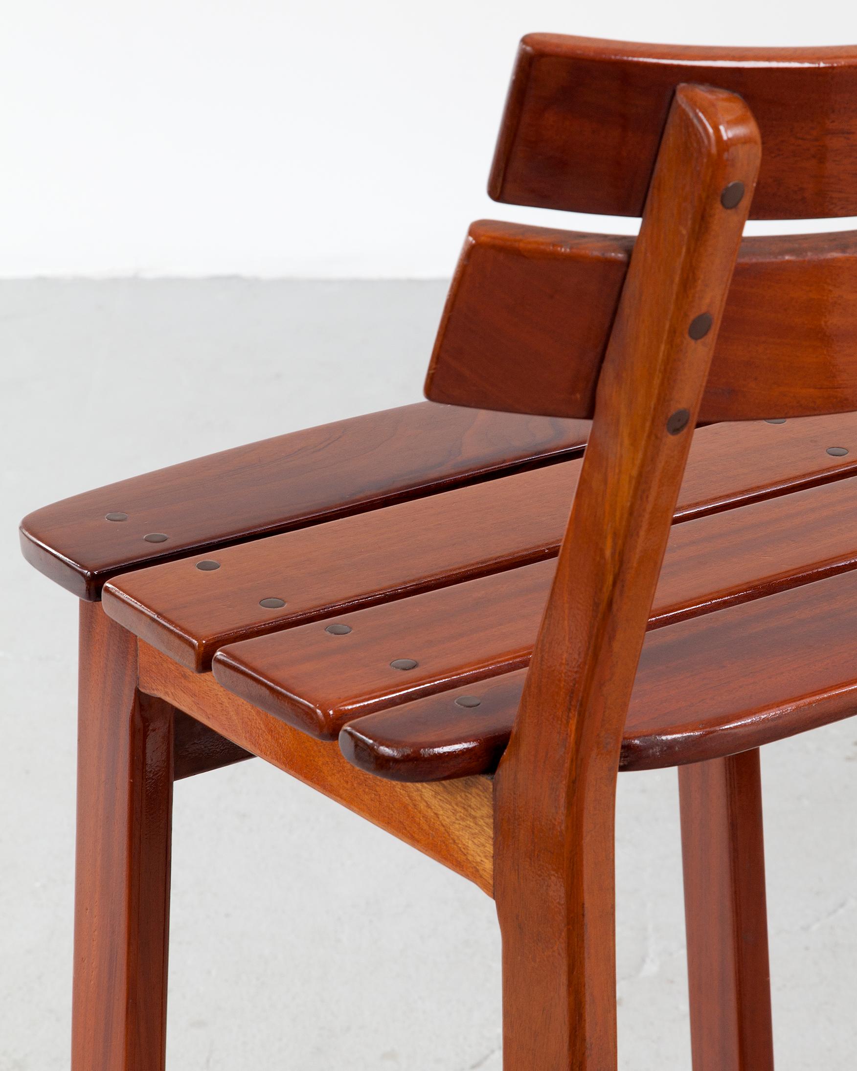 Pair of Barstools in Brazilian Mahogany by Sérgio Rodrigues For Sale 2