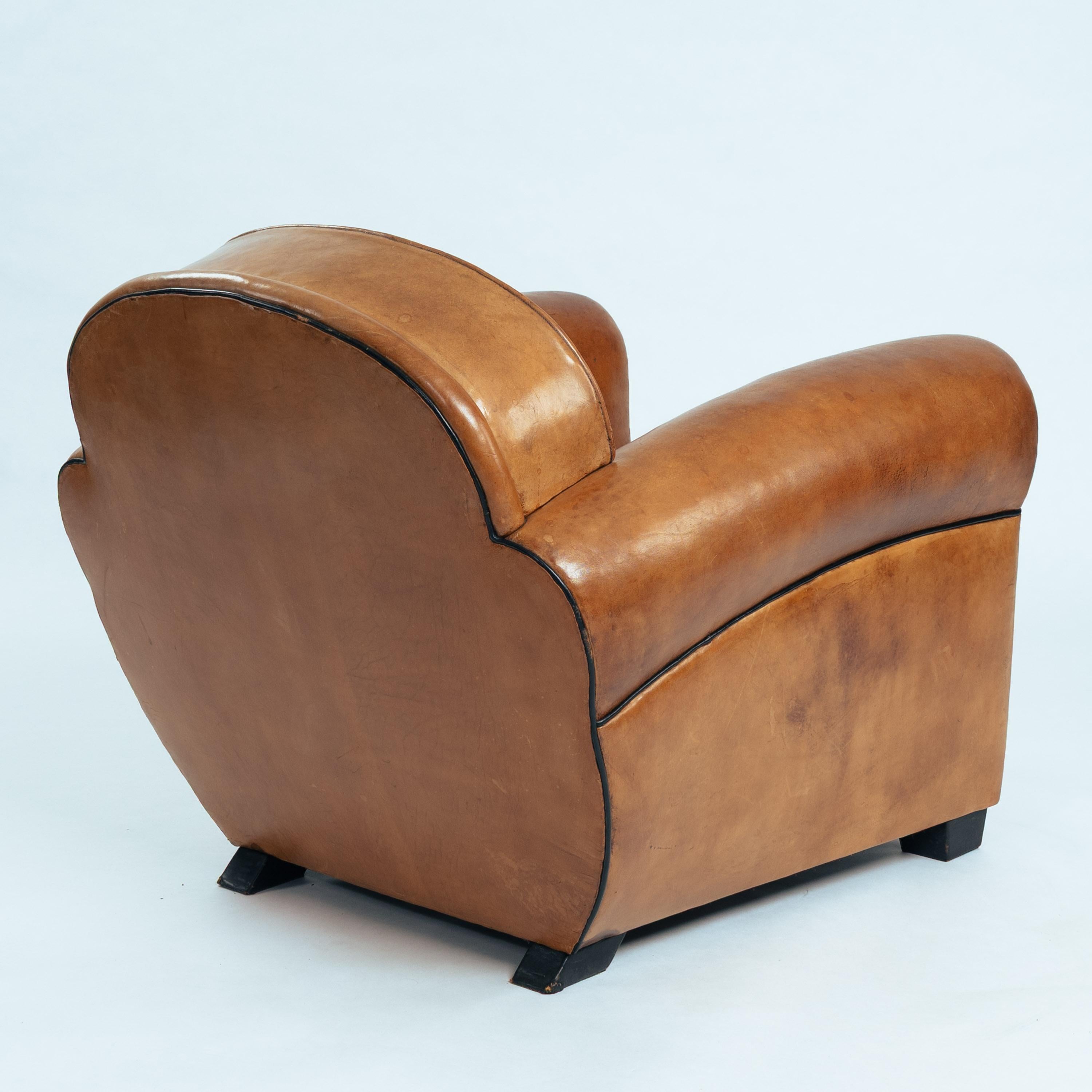 Pair of Bart van Bekhoven lounge club chairs by Artistiek, The Netherlands 1990s For Sale 4