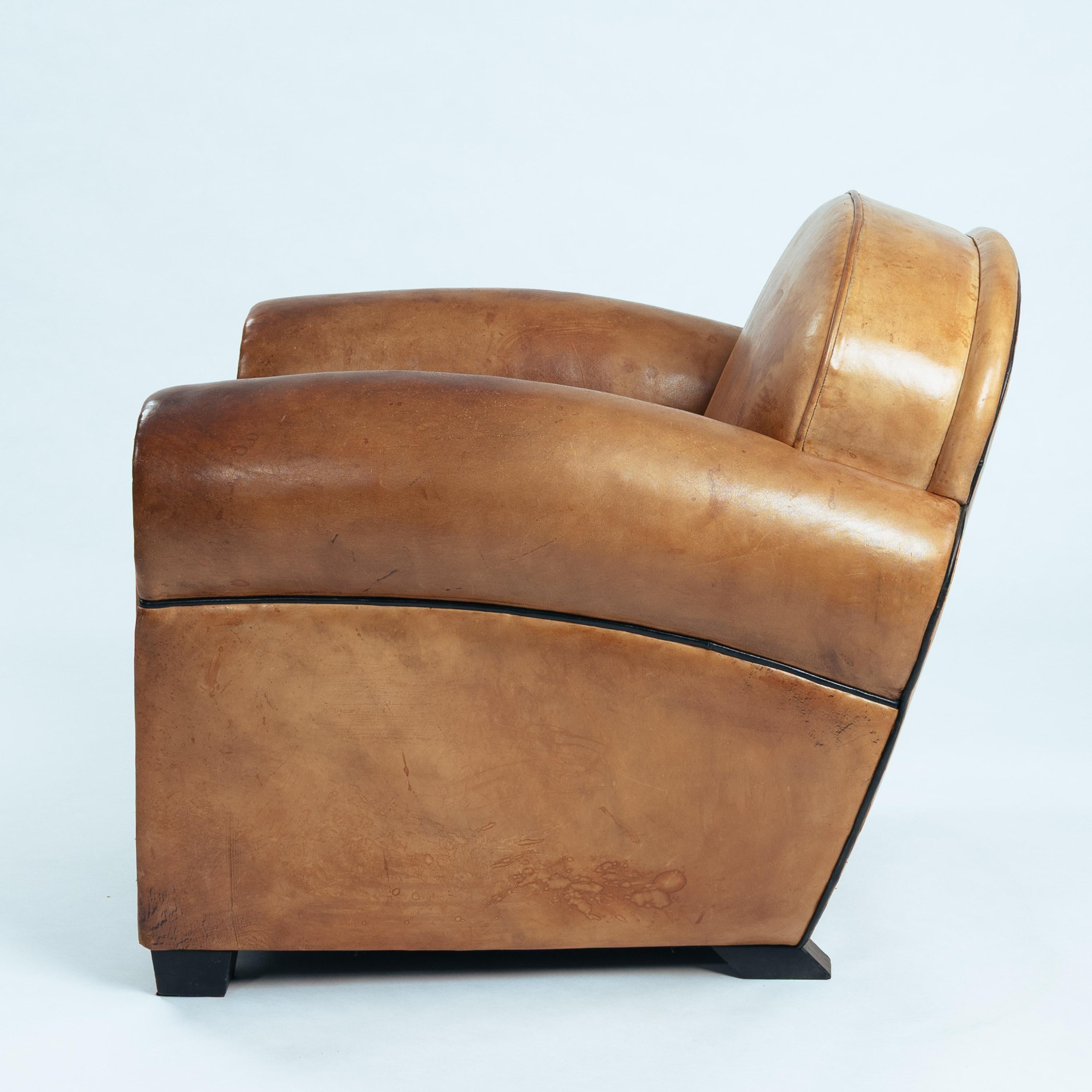 Pair of Bart van Bekhoven lounge club chairs by Artistiek, The Netherlands 1990s In Good Condition For Sale In Zevenaar, NL