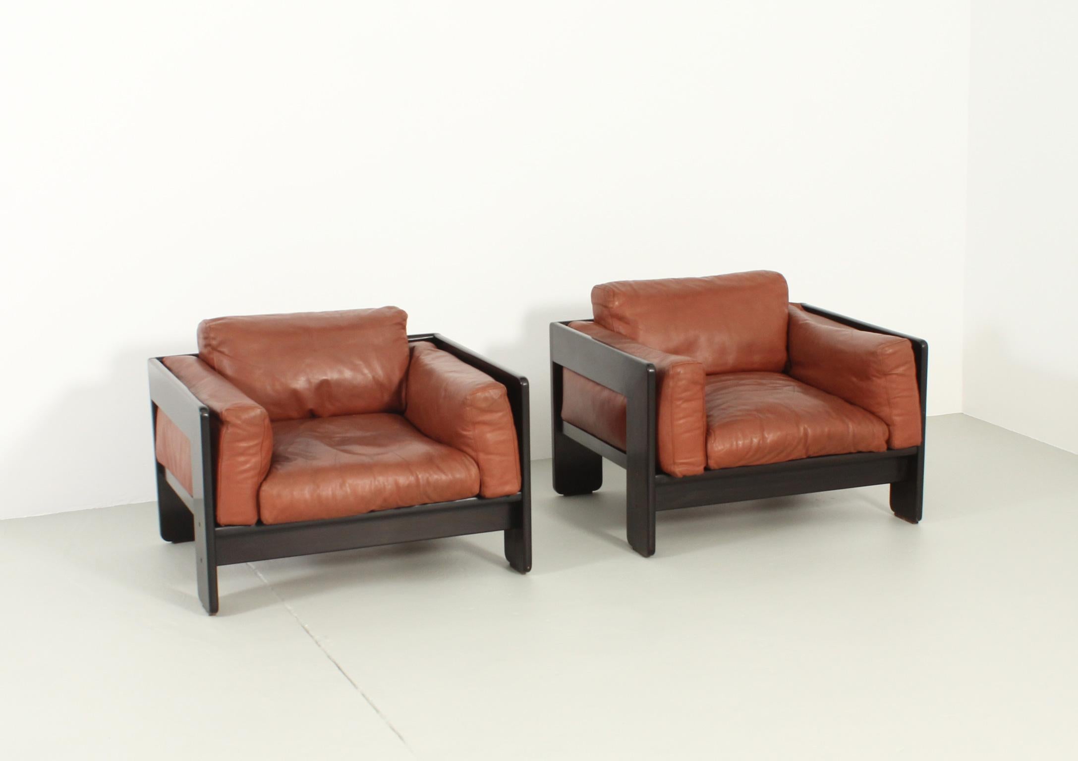 Mid-Century Modern Pair of Bastiano Armchairs by Tobia Scarpa for Gavina, 1960 For Sale