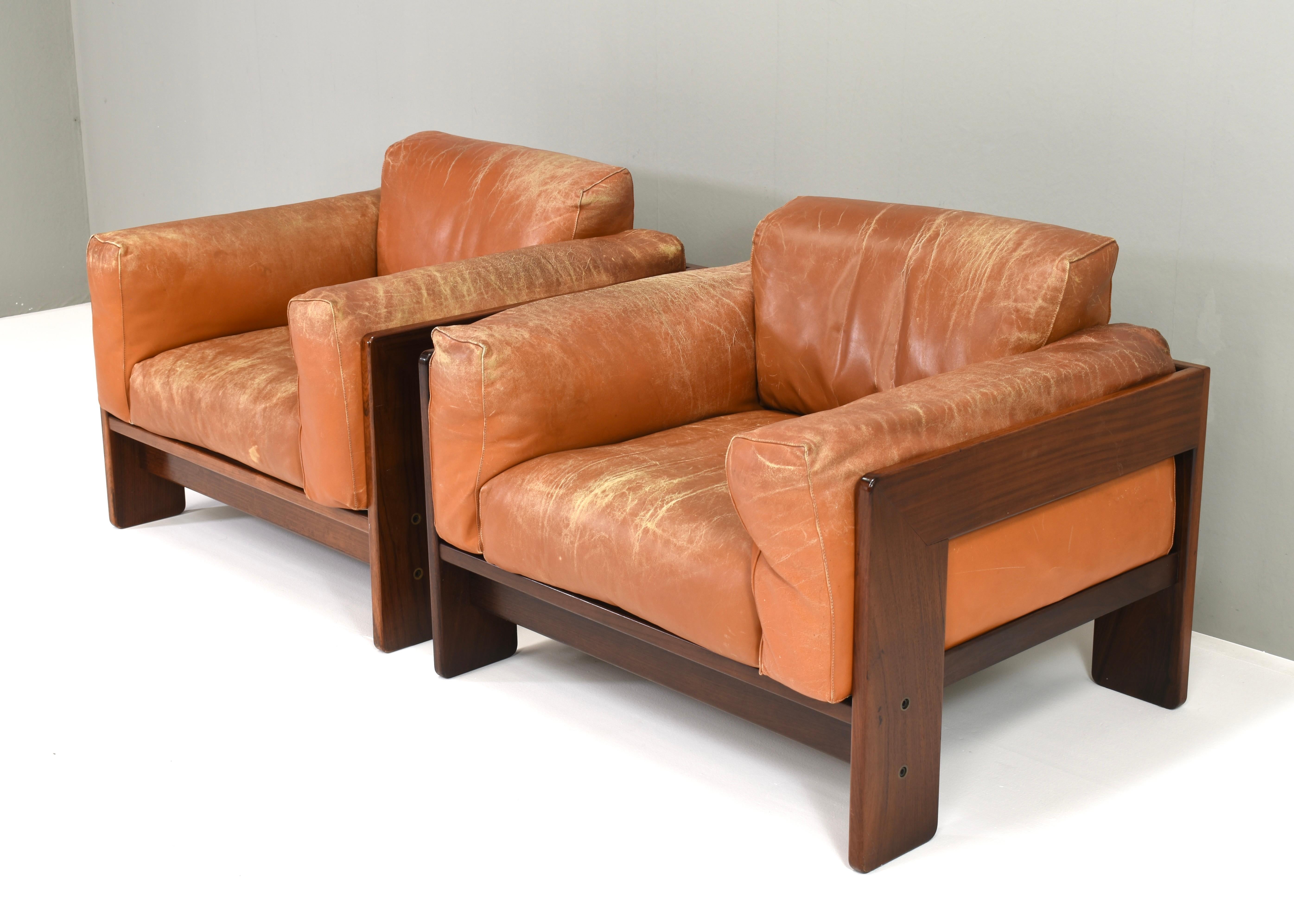 Pair of Bastiano Chairs by Tobia Scarpa in Tan Leather, Gavina, Italy, 1975 In Fair Condition In Pijnacker, Zuid-Holland