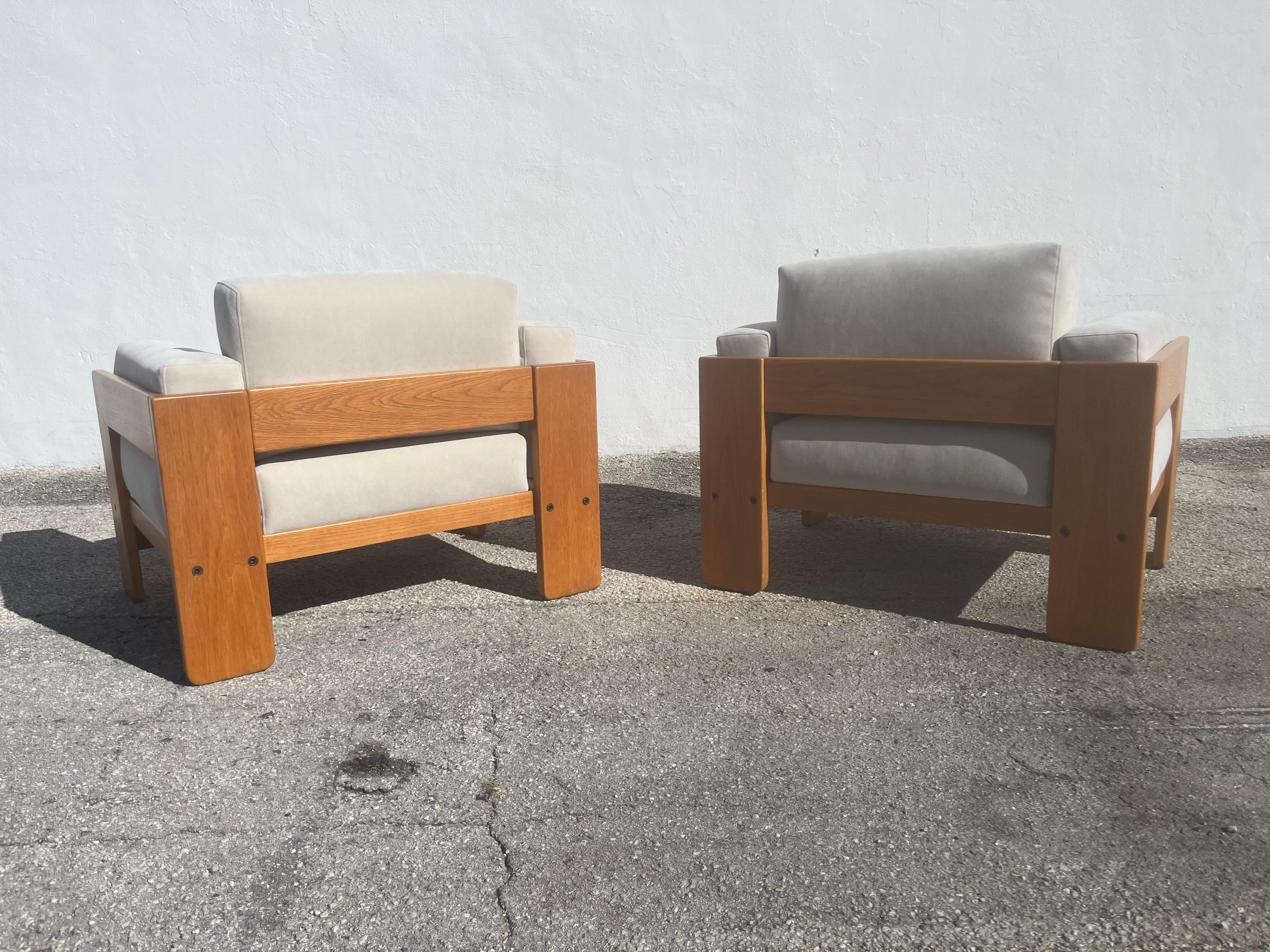 Late 20th Century Pair of Bastiano Chairs by Tobia Scarpa, Knoll, Italy, Oak and Ivory 1979