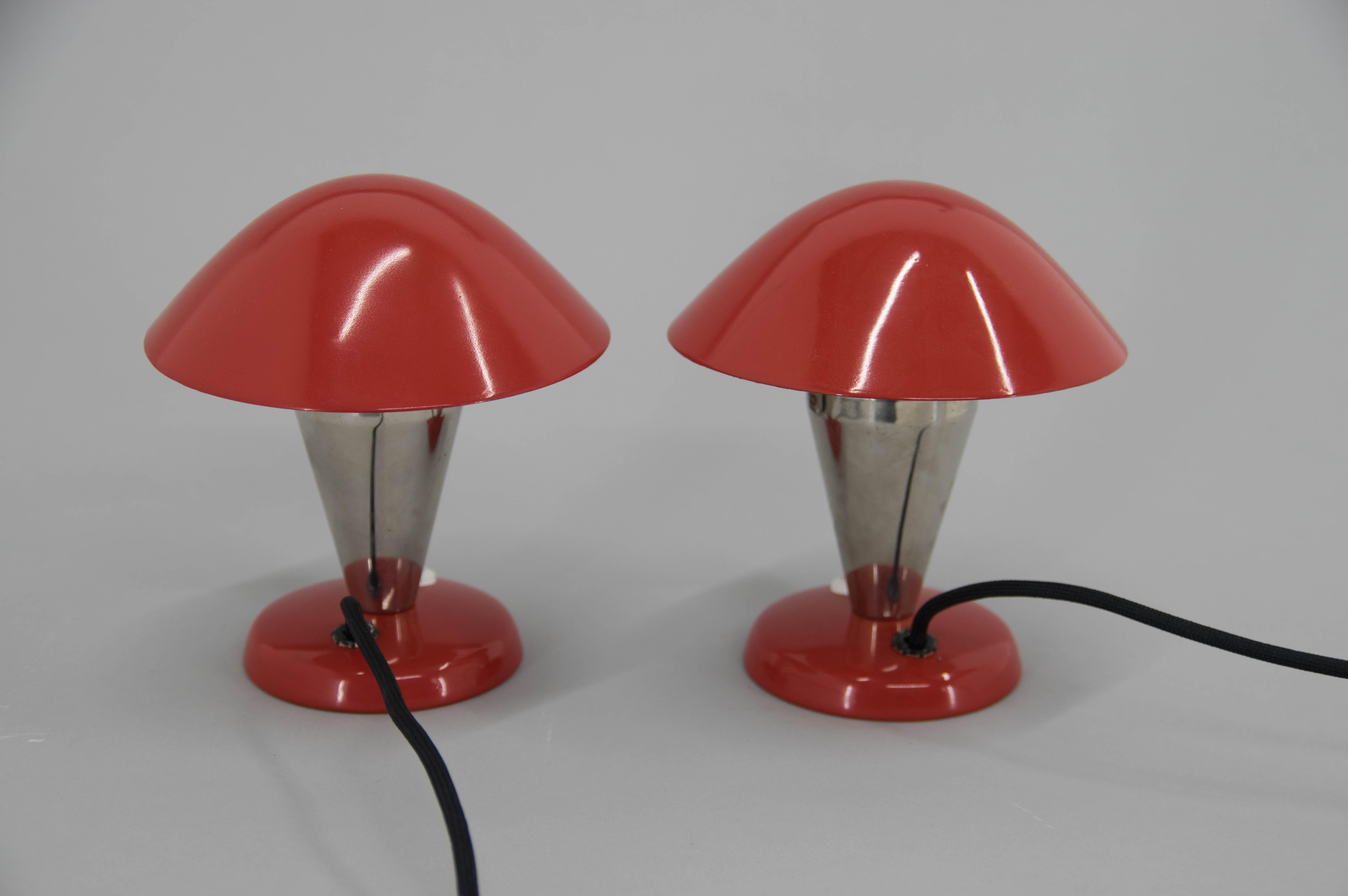 Mid-20th Century Pair of Bauhaus Bedside Lamps with Flexible Shade, 1930s, Restored For Sale