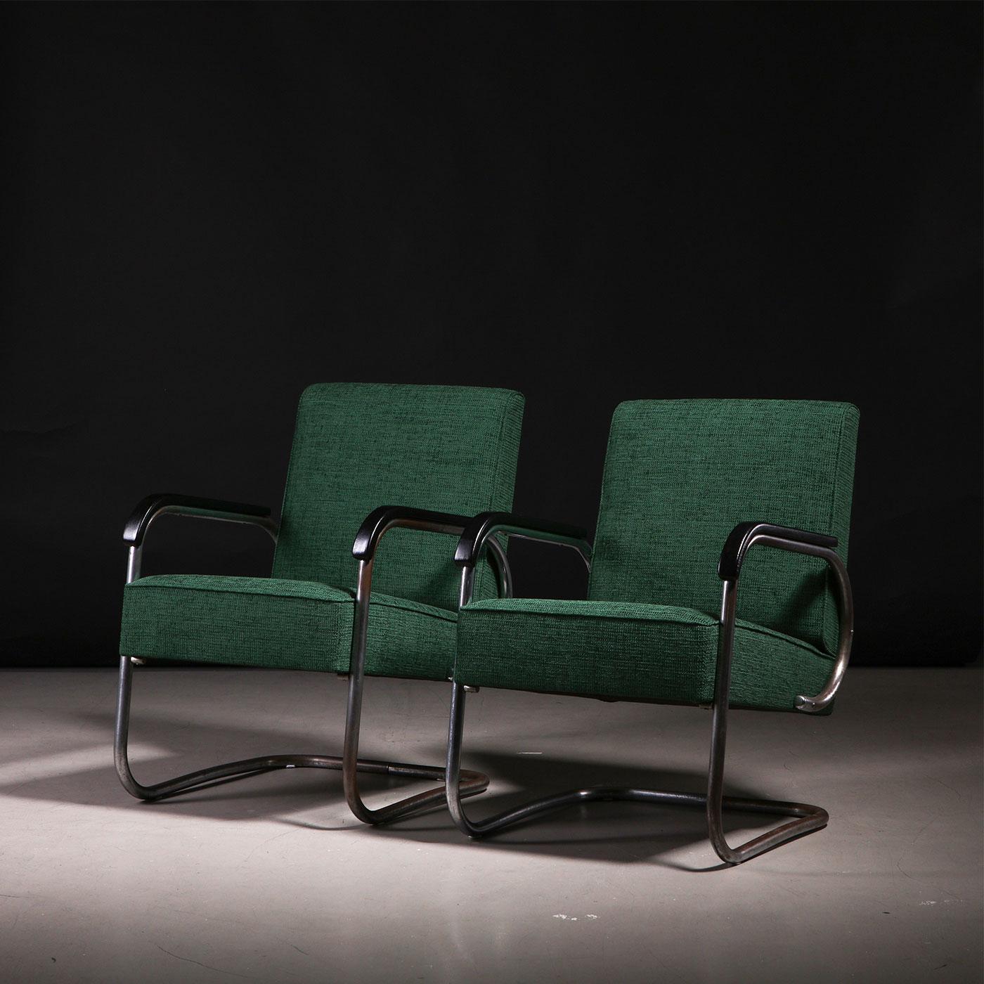Pair of rare Bauhaus cantilever chrome-plated tubular steel armchairs, model 