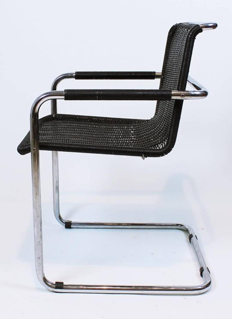 Pair of Bauhaus Cantilever Black Armchairs by Tecta Germany For Sale 1