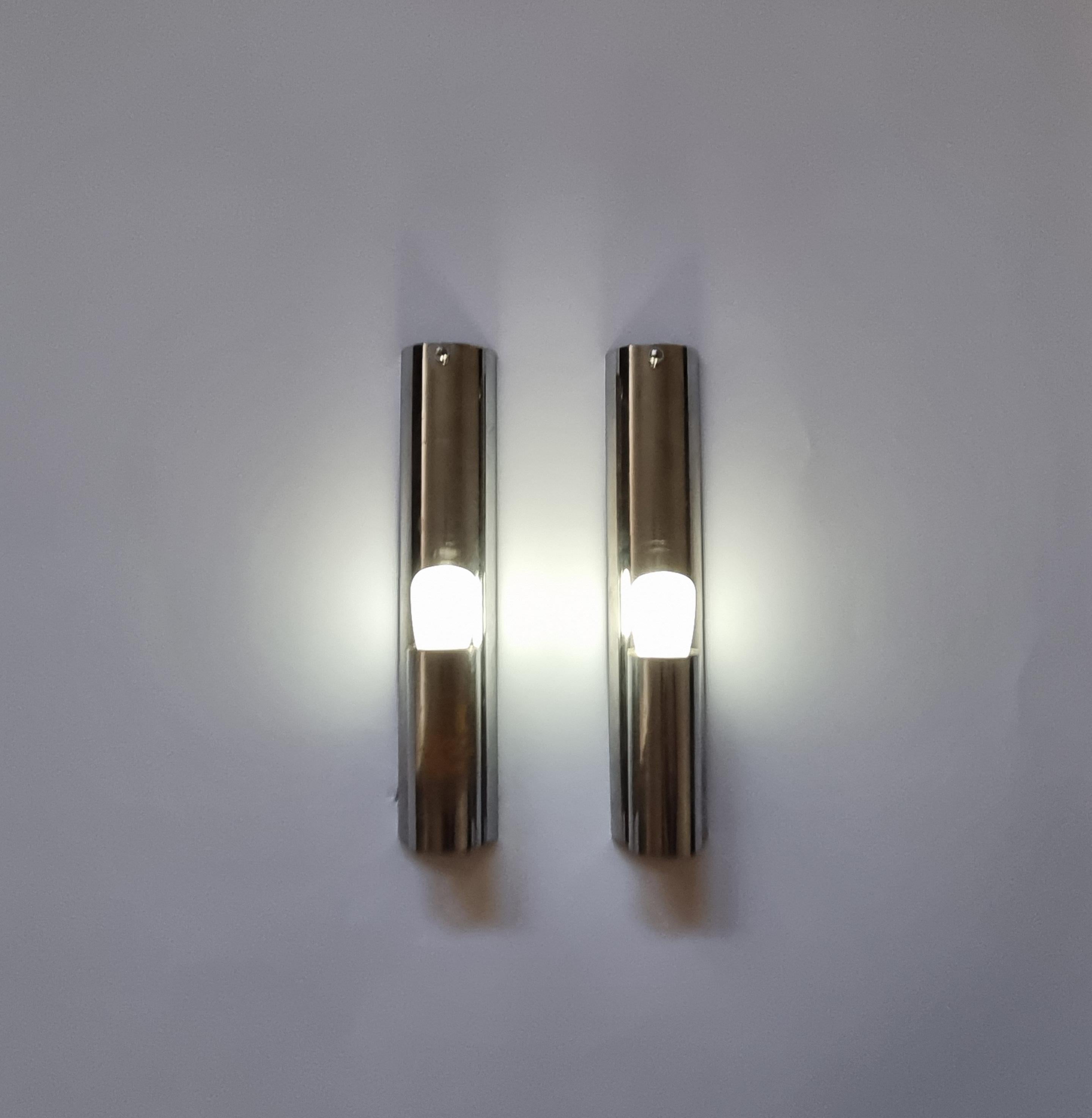 Pair of Bauhaus Functionalism Wall Lamps, 1930s 7