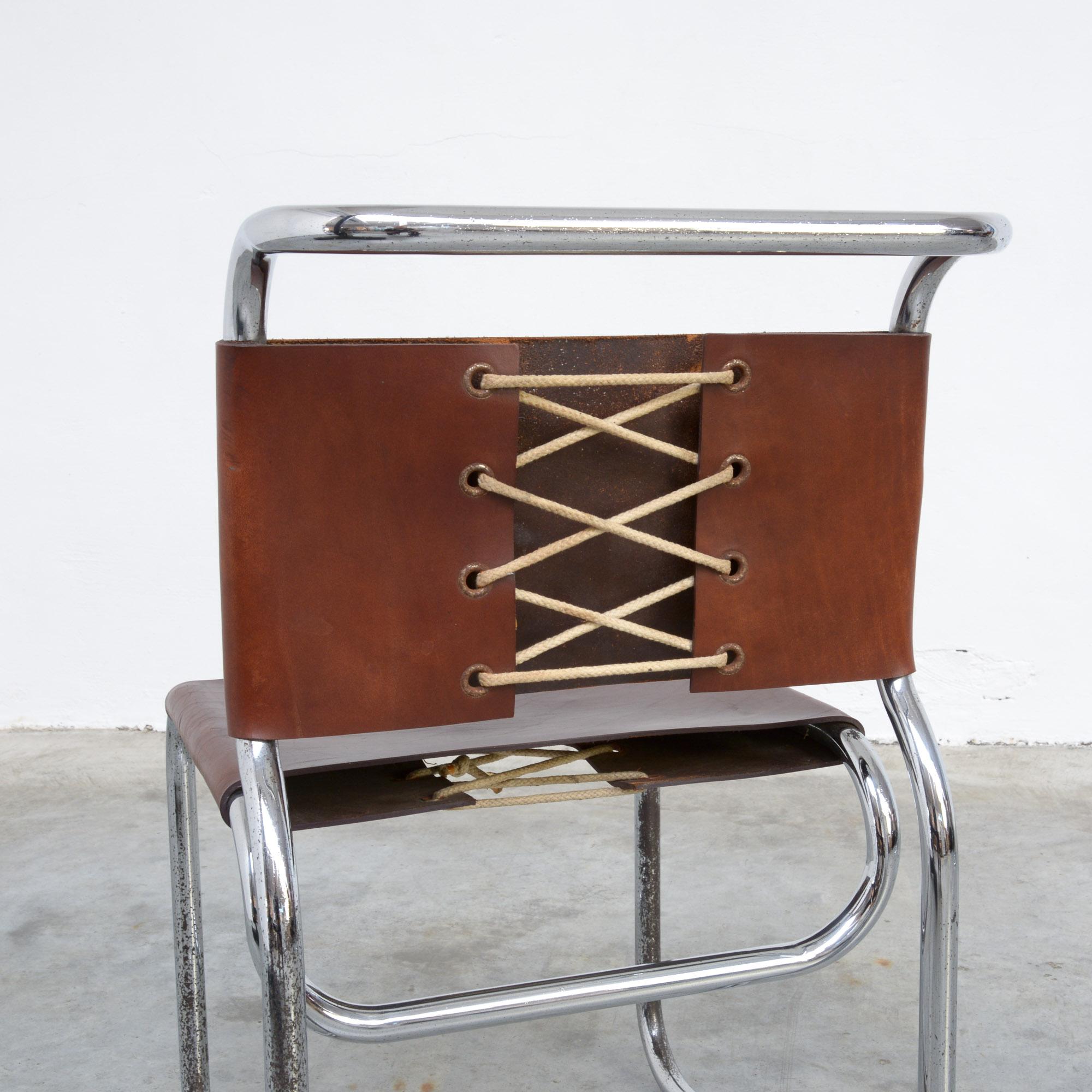 Pair of Bauhaus Inspired Tubular Chairs 4